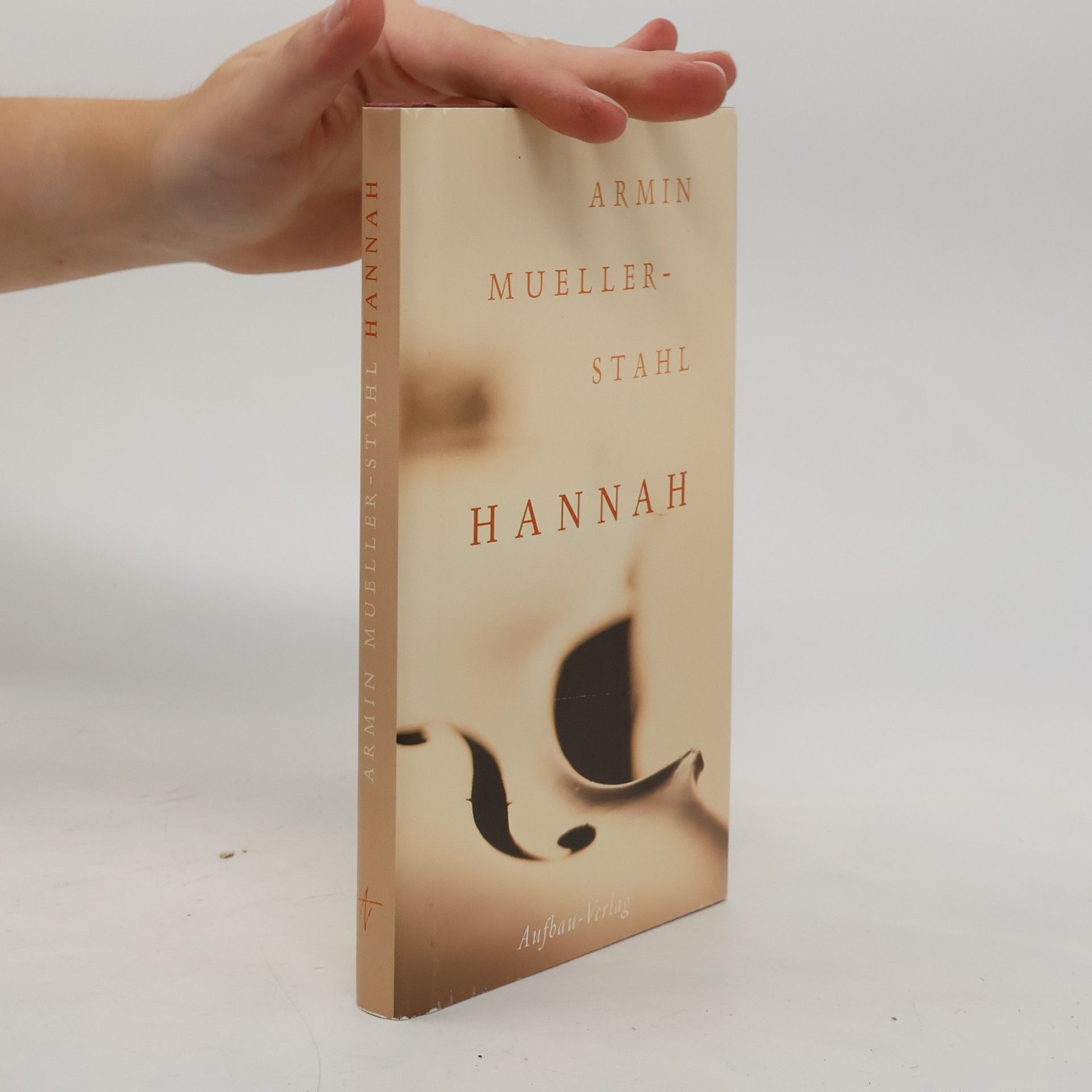 Armin Muller Stahl Hannah