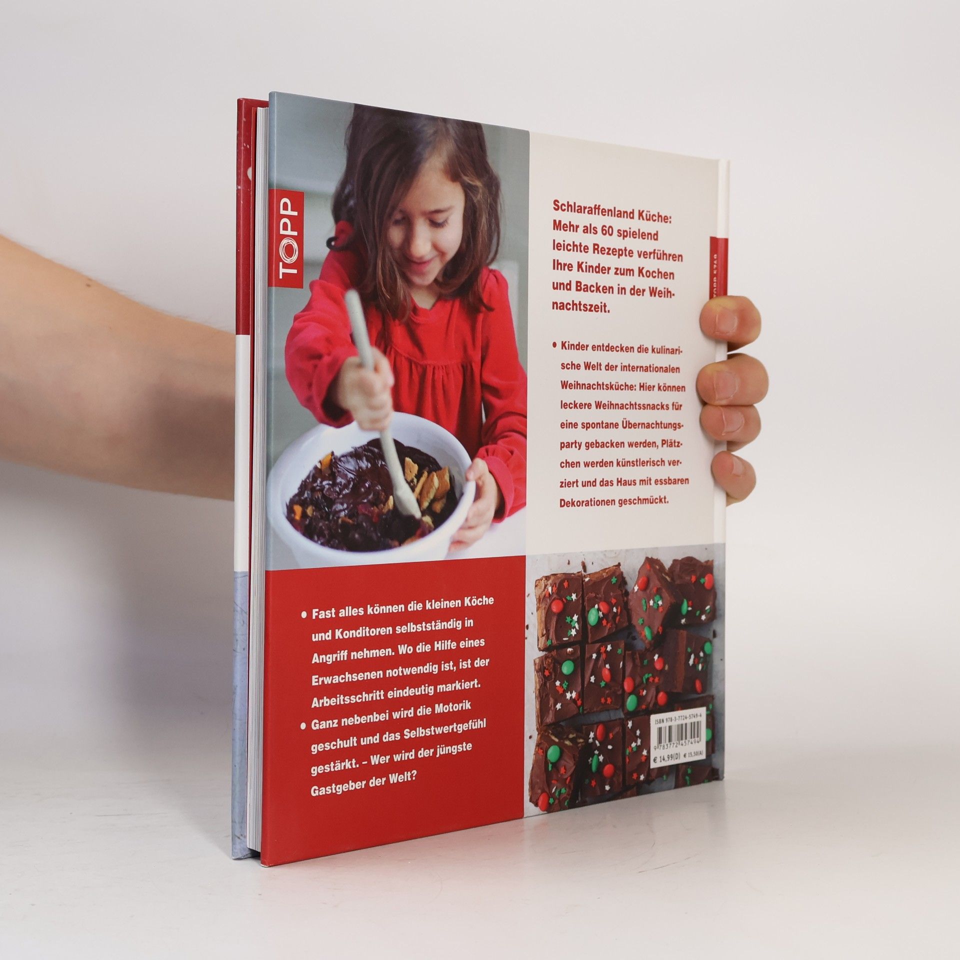 Annie Rigg Kinder backen Weihnachtssachen