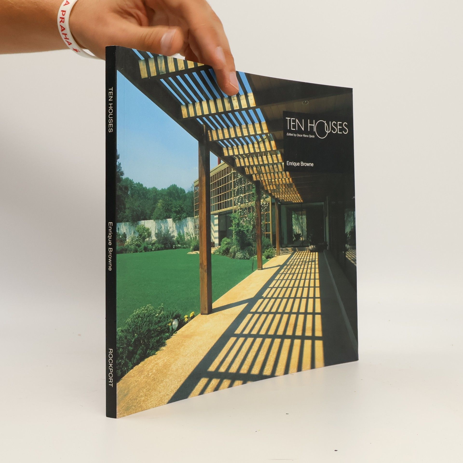 Enrique Browne Ten Houses