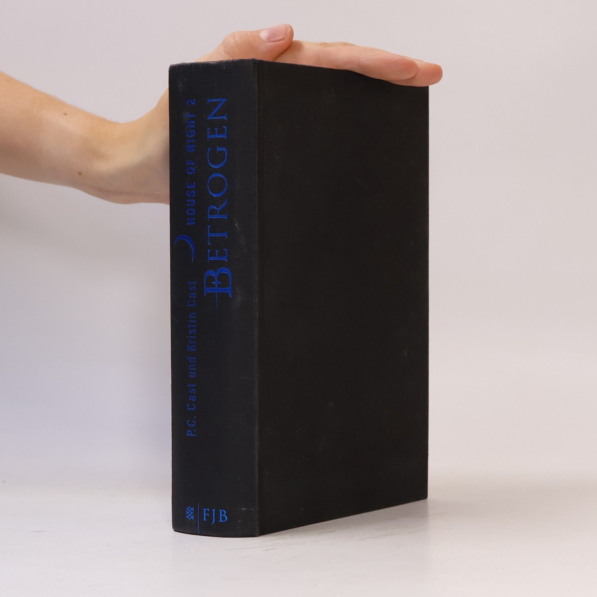 Phyllis Christine Cast House of Night 2. Betrogen