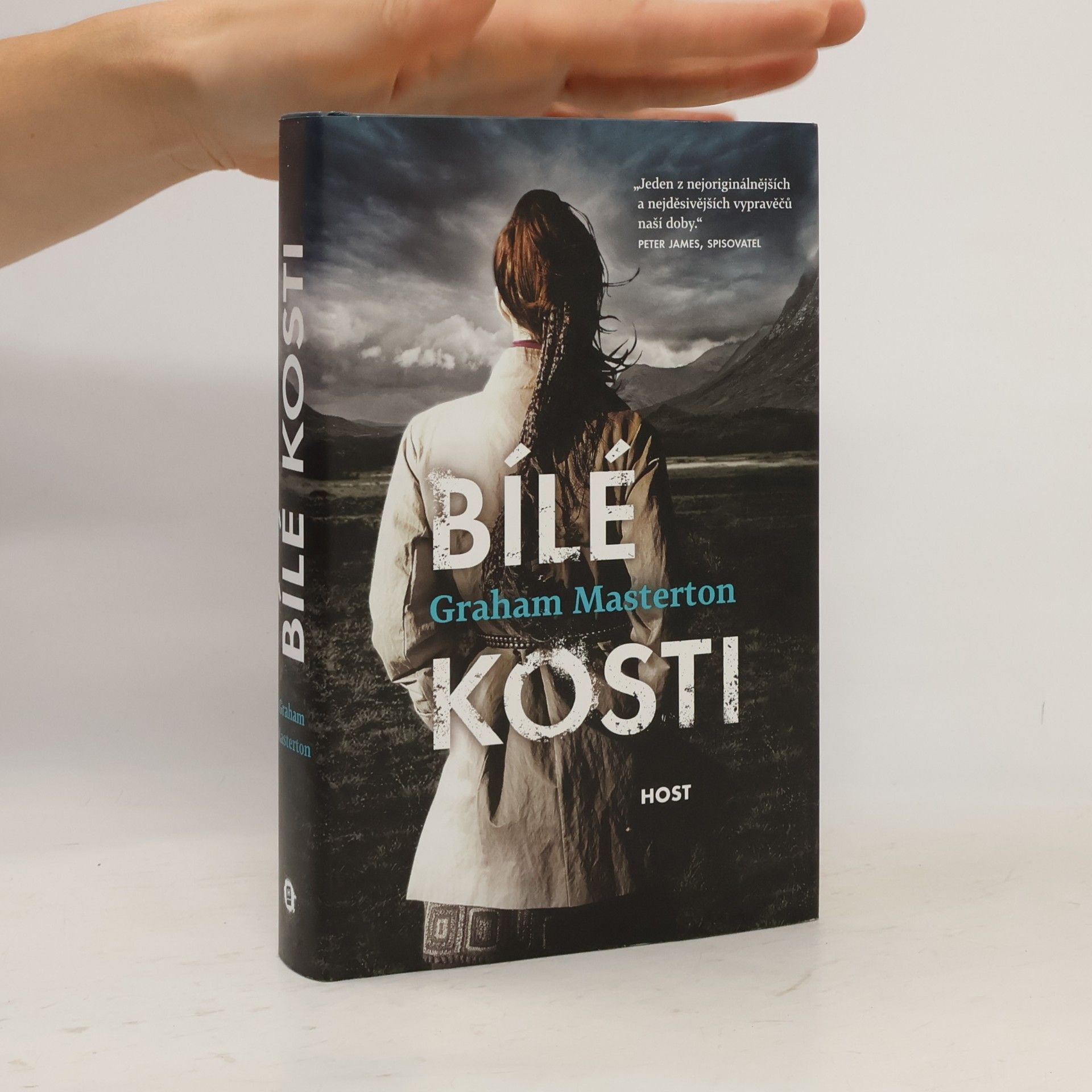 Masterton, Graham. Bílé kosti