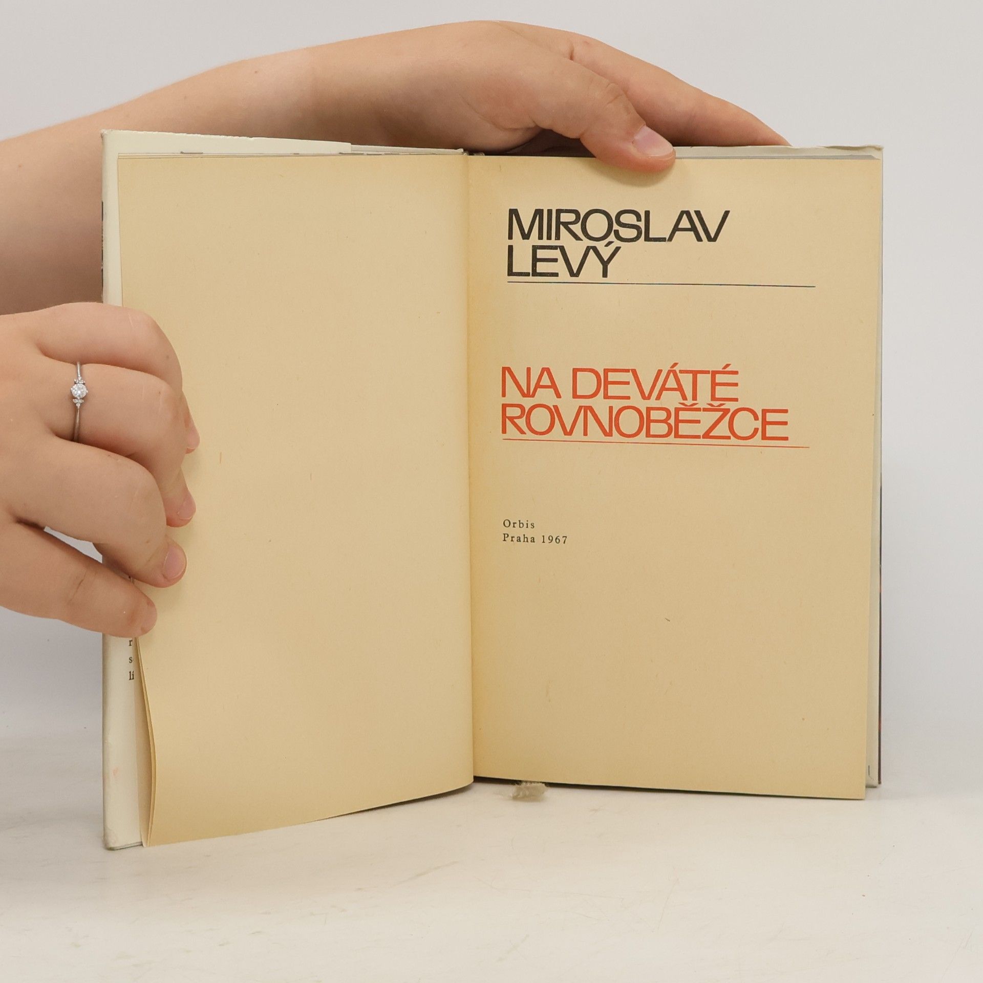 Miroslav Levý Na deváté rovnoběžce