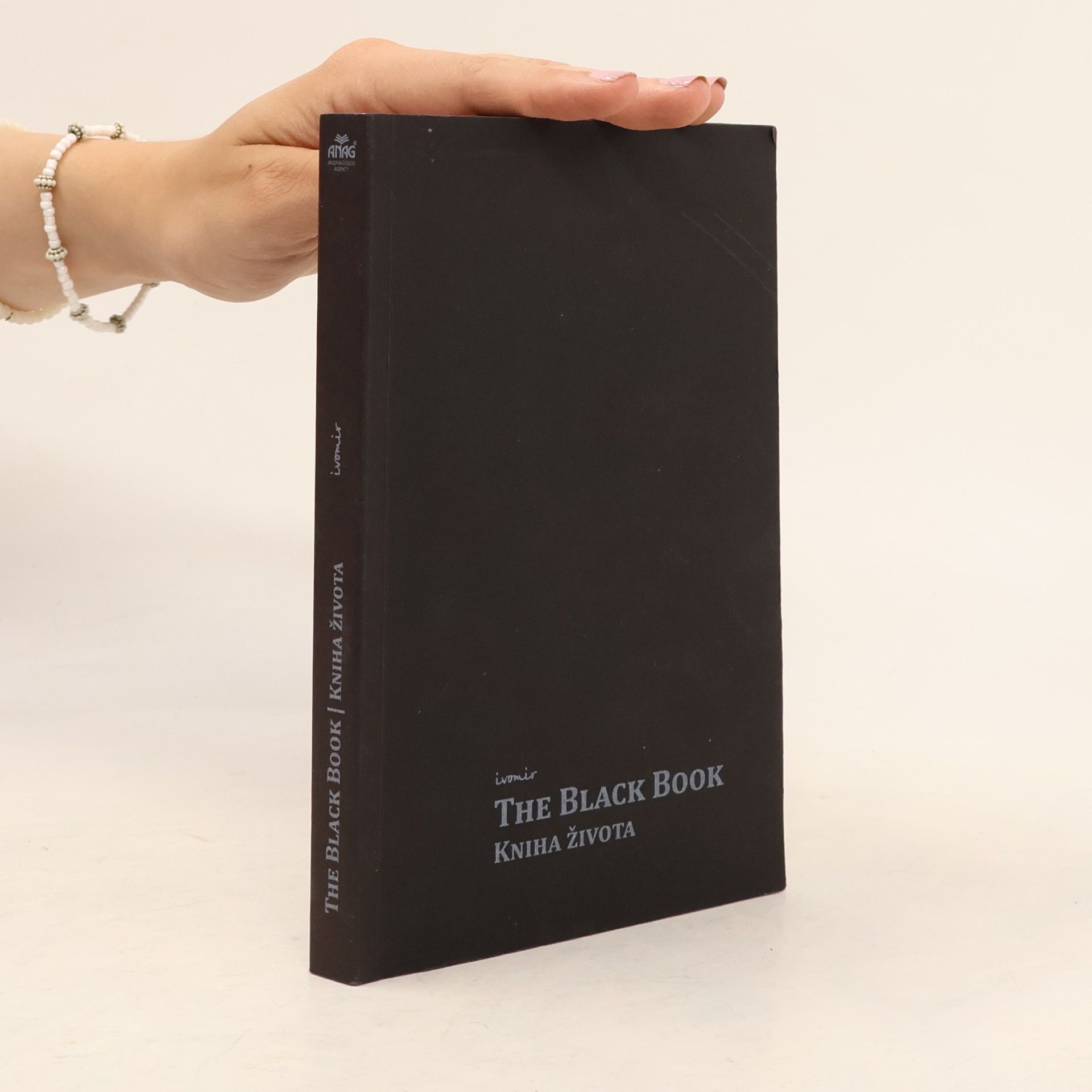 Ivomir Nikolov Dimčev The Black Book: Kniha života : [psychologická kvantově-teologická filozofie]
