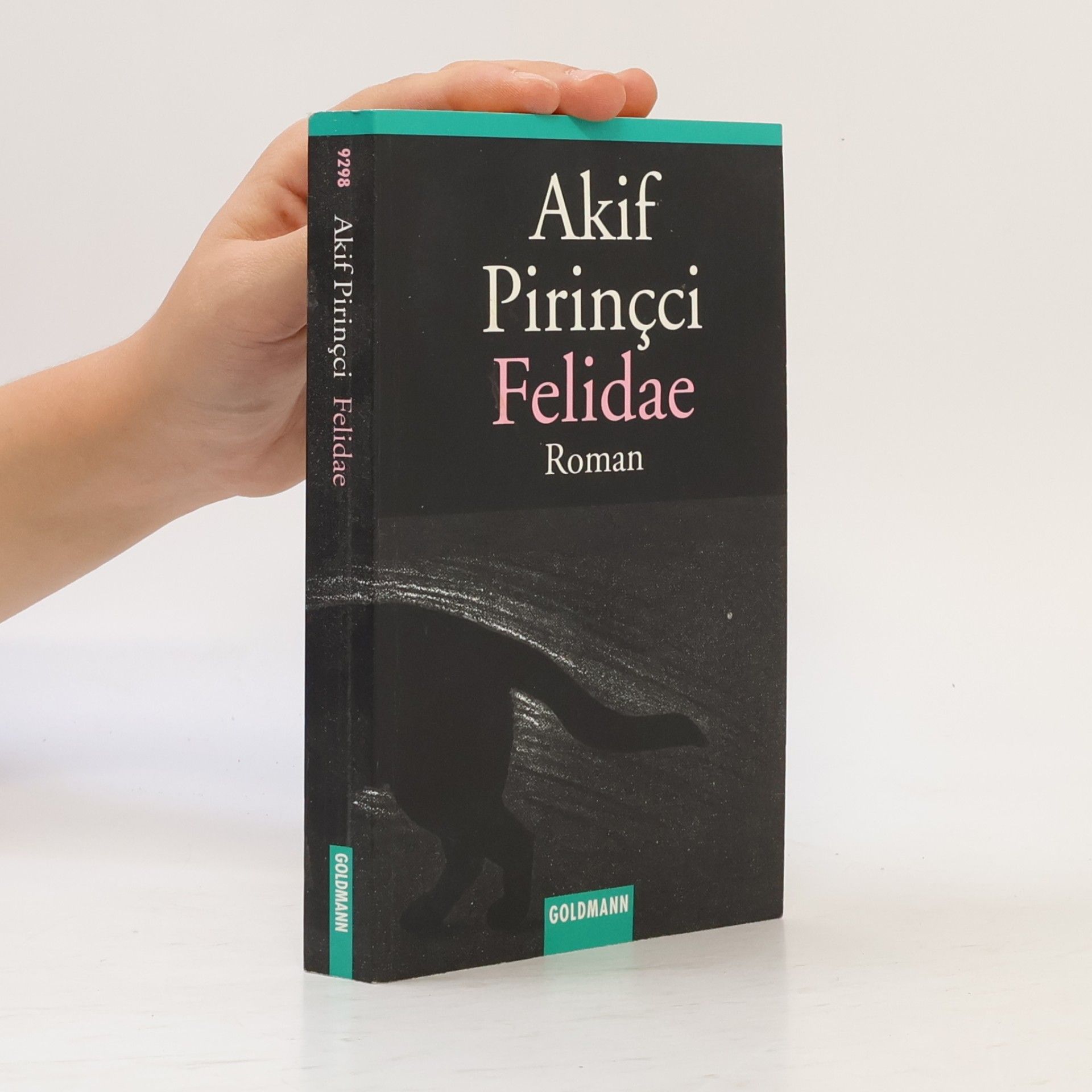 Akif Pirinçci Felidae