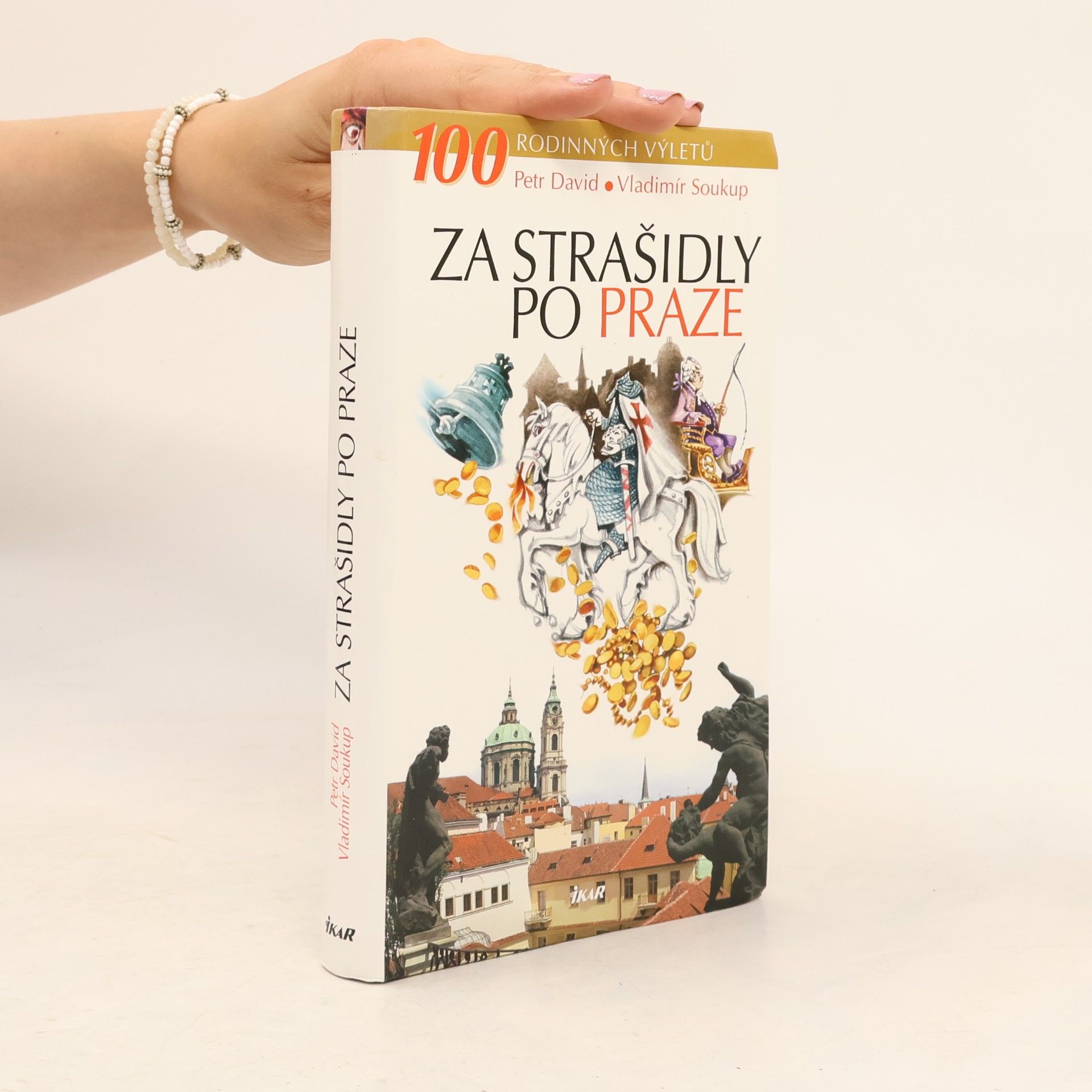 Peter David Za strašidly po Praze