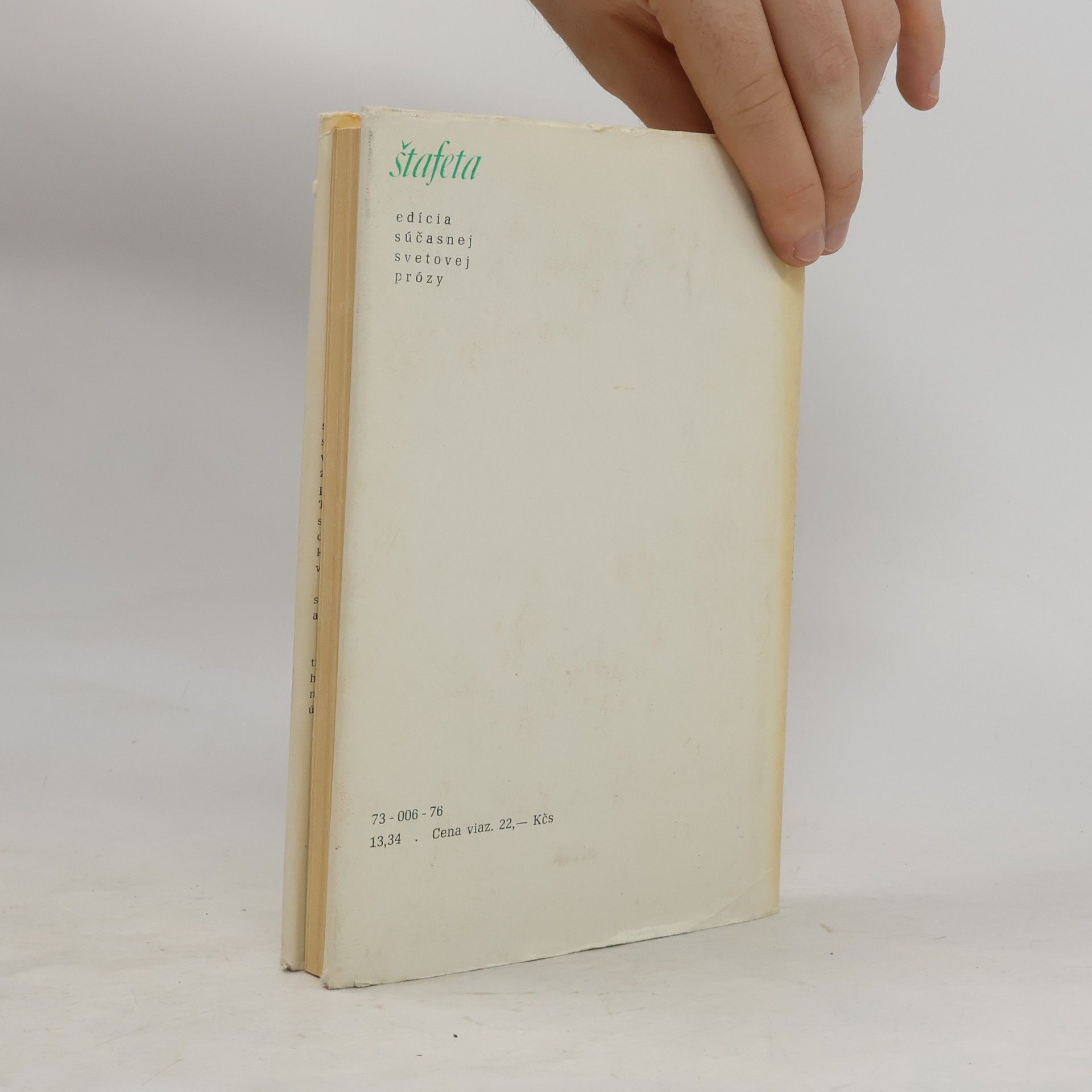 Muriel Spark Idol verejnosti. Balada o predmestí