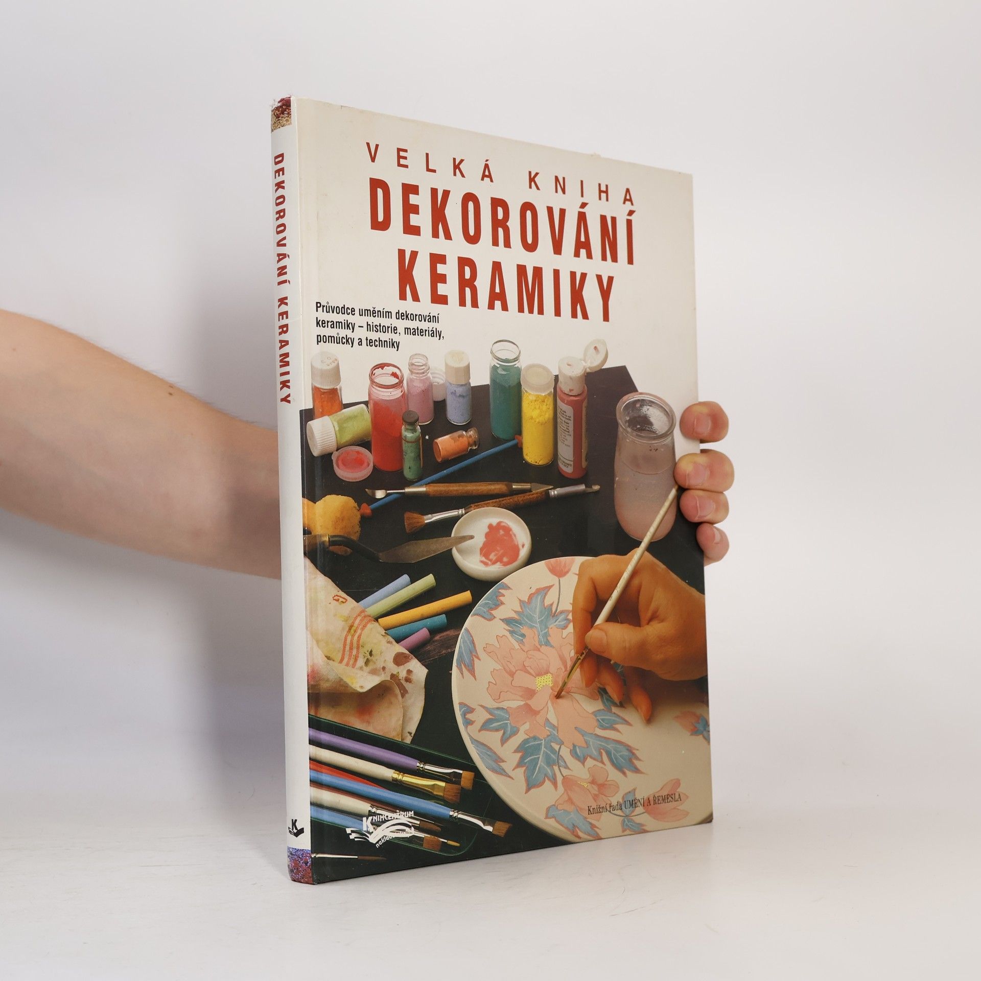 MPilar Navarro Dekorování keramiky: Velká kniha