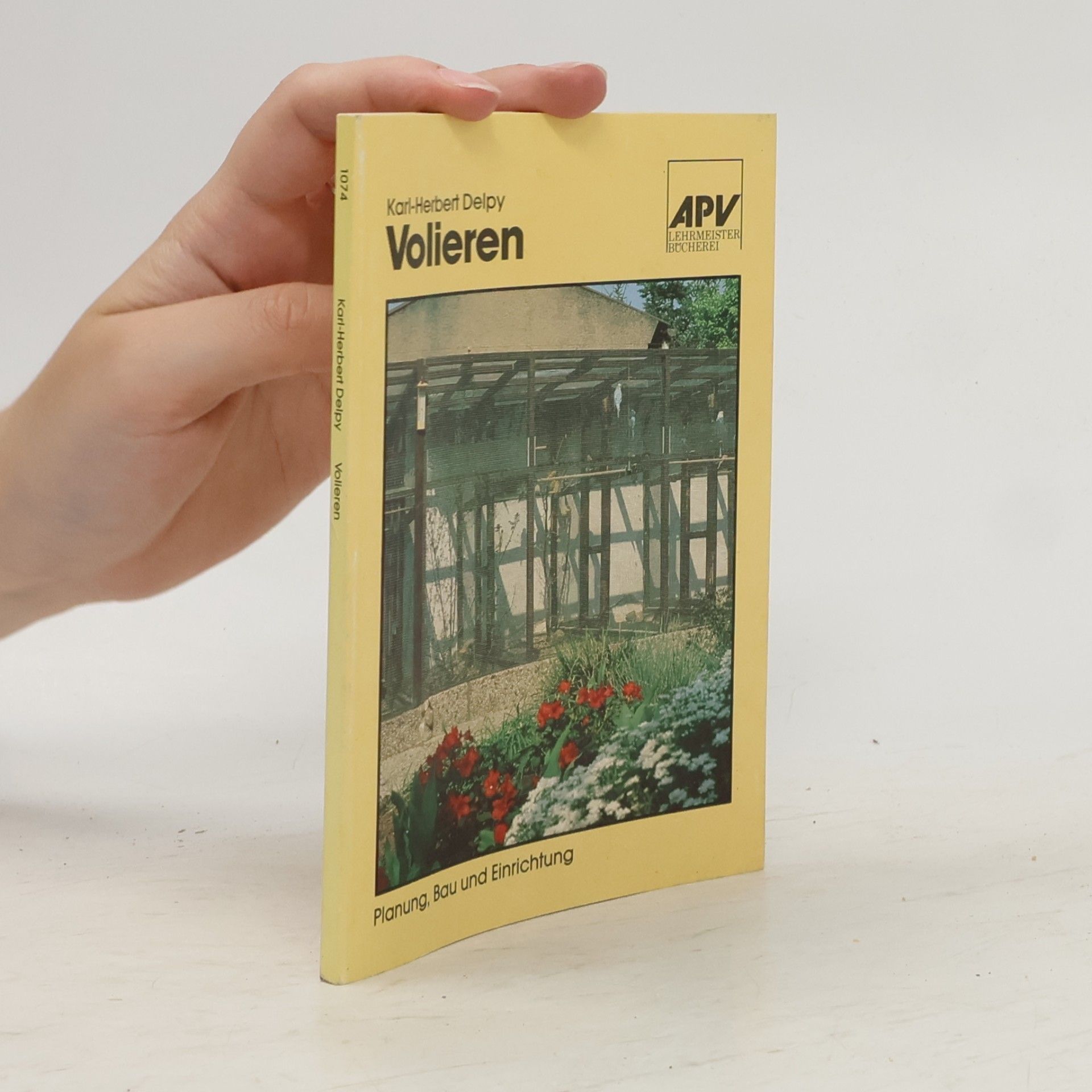 Herbert Karl Volieren für Garten, Hof und Innenraum