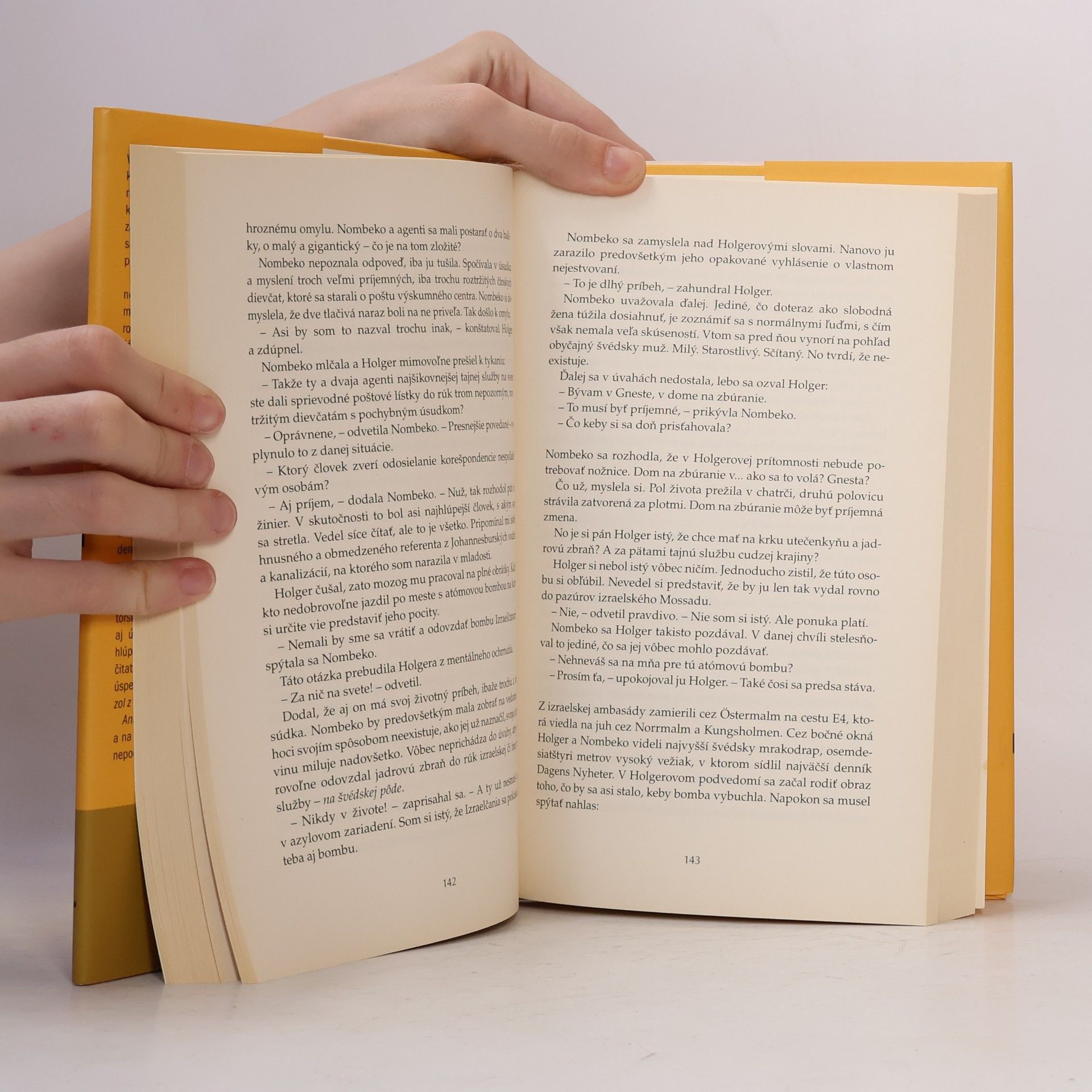 Jonas Jonasson Analfabetka, ktorá vedela počítať
