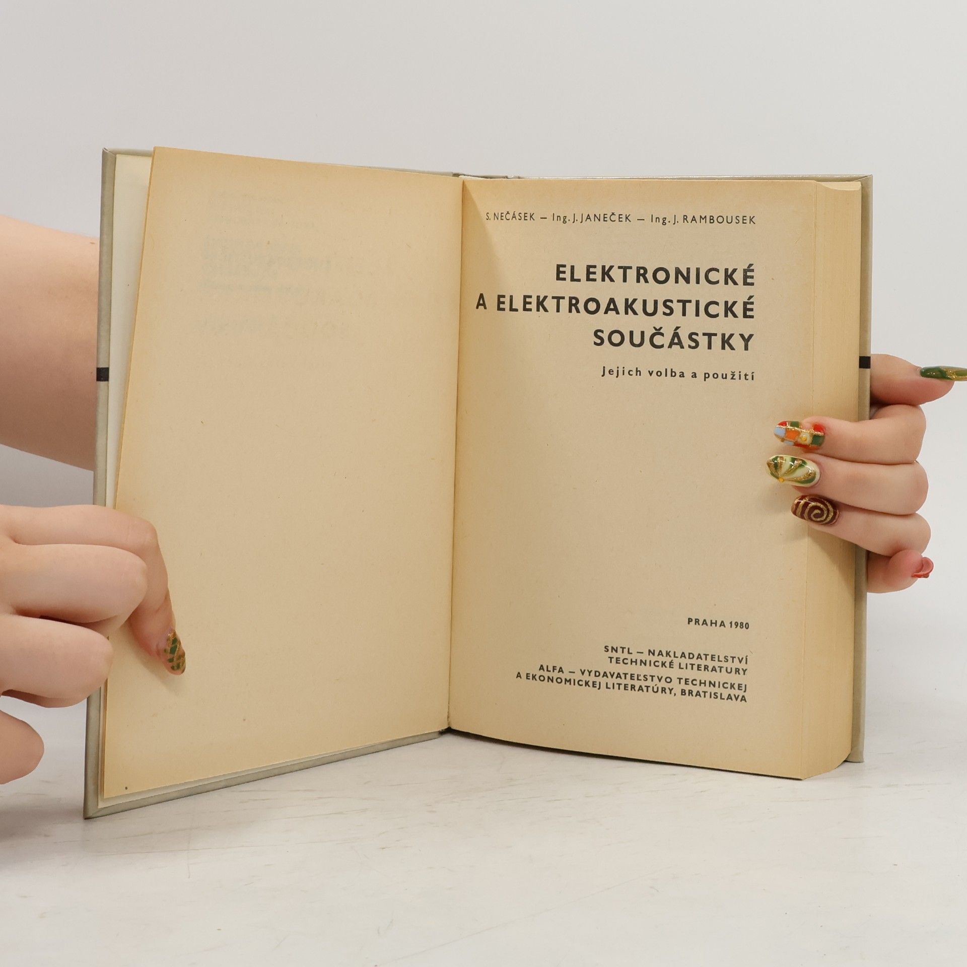 Sláva Nečásek Elektronické a elektroakustické součástky