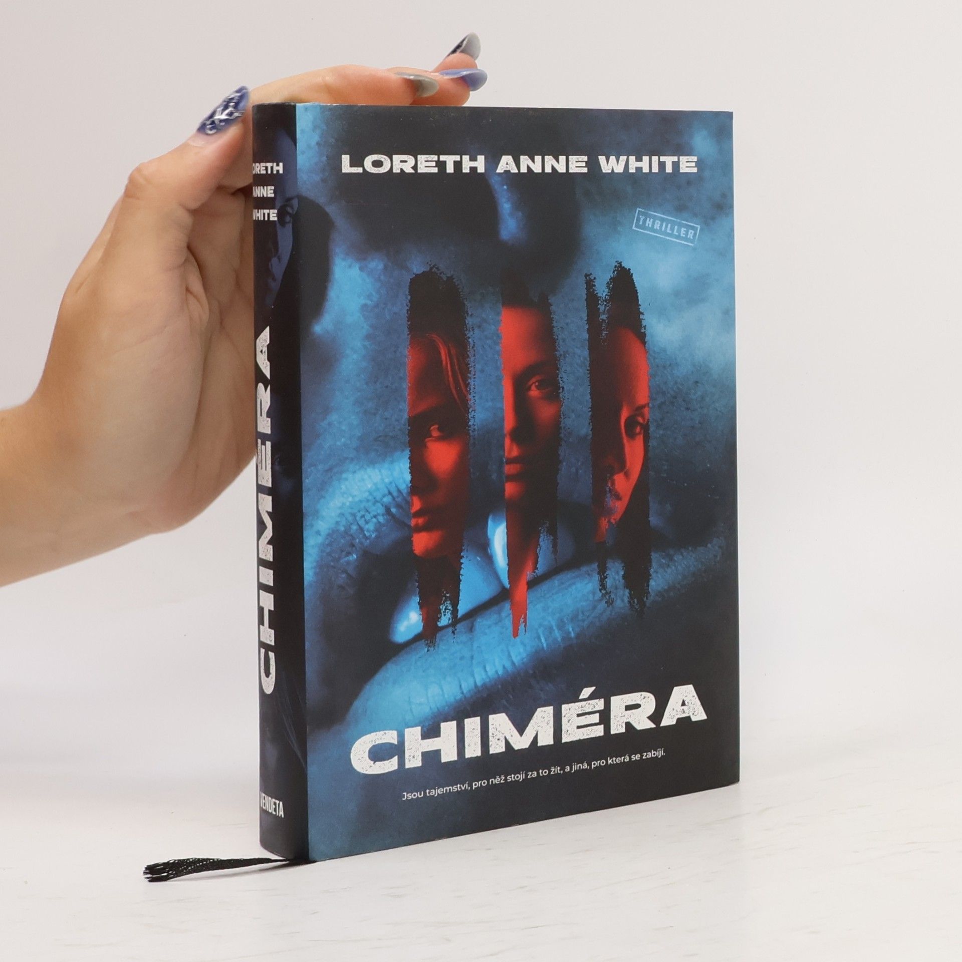 Loreth Anne White Chiméra