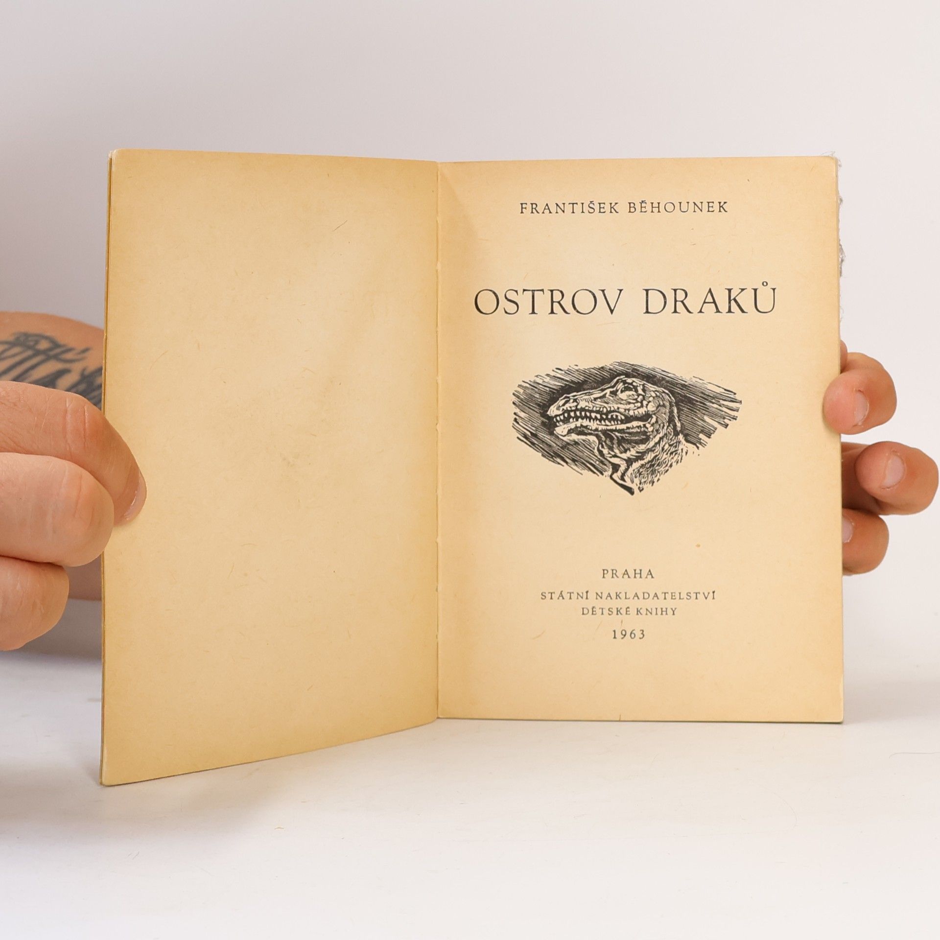 František Běhounek Ostrov draků