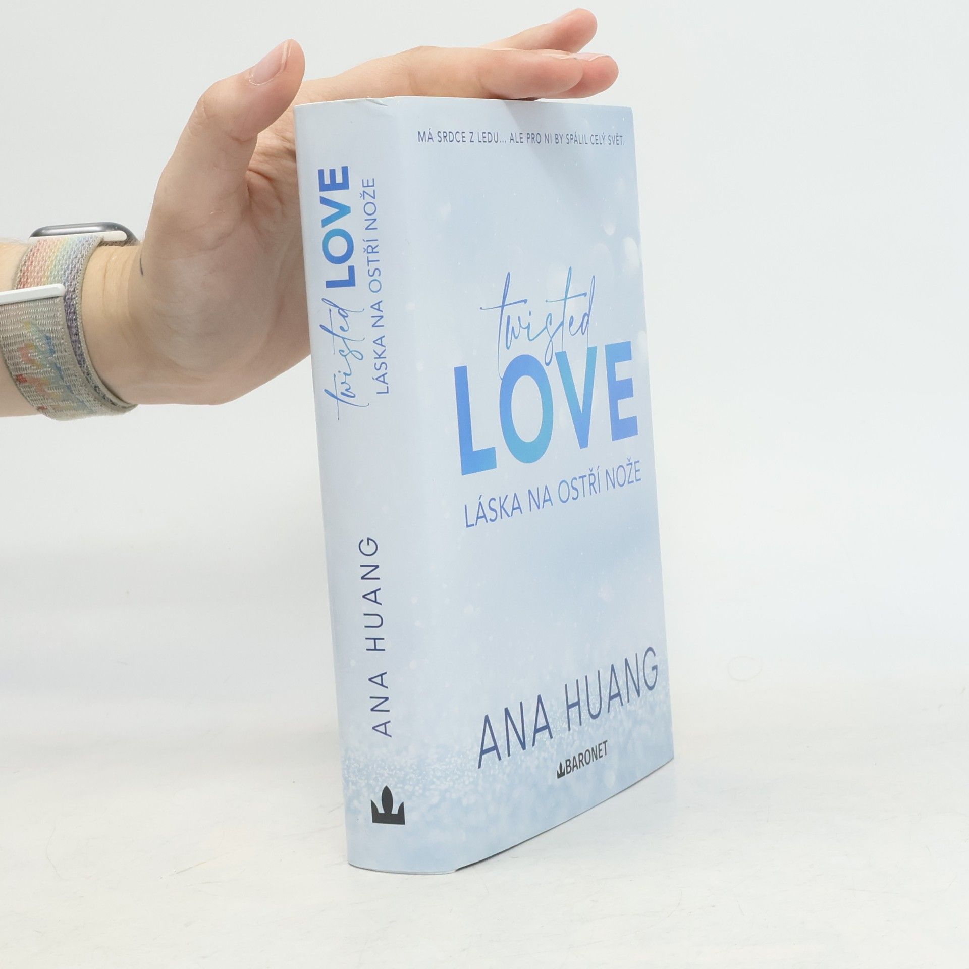 Ana Huang Twisted love. Láska na ostří nože