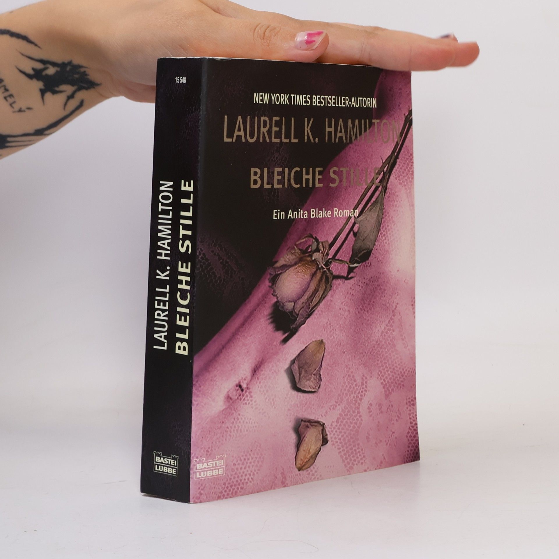 Laurell K. Hamilton Bleiche Stille