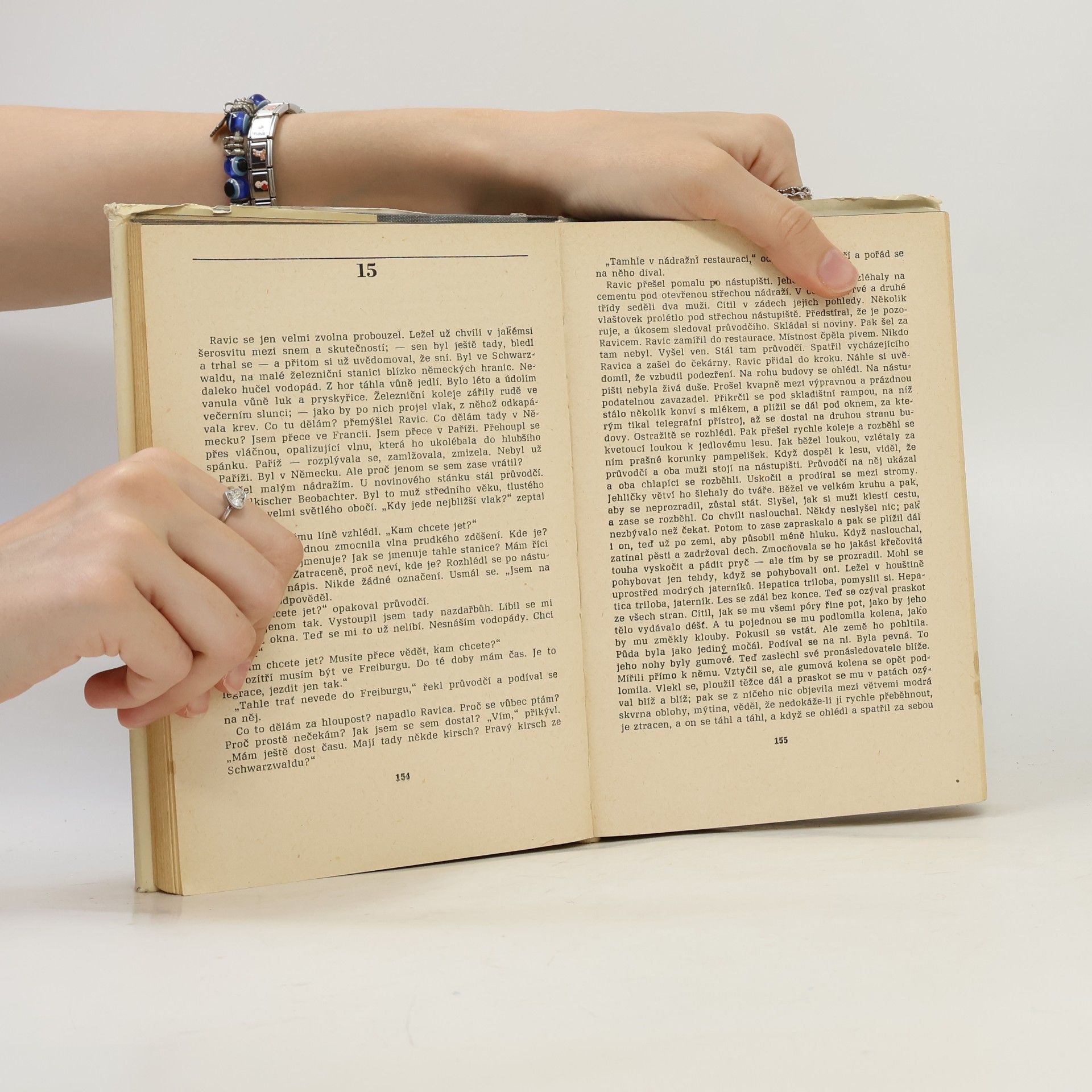 Erich Maria Remarque Vítězný oblouk