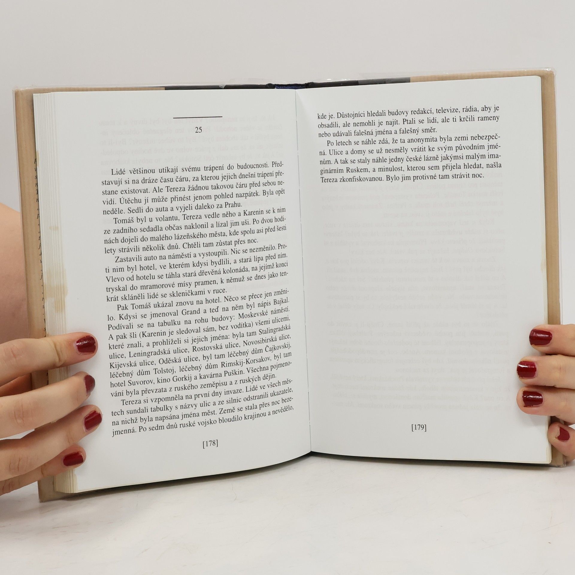 Milan Kundera Nesnesitelná lehkost bytí