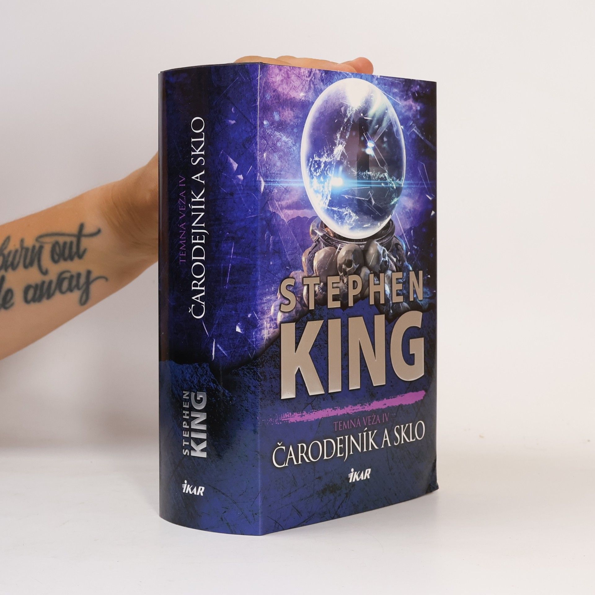Stephen King Čarodejník a sklo