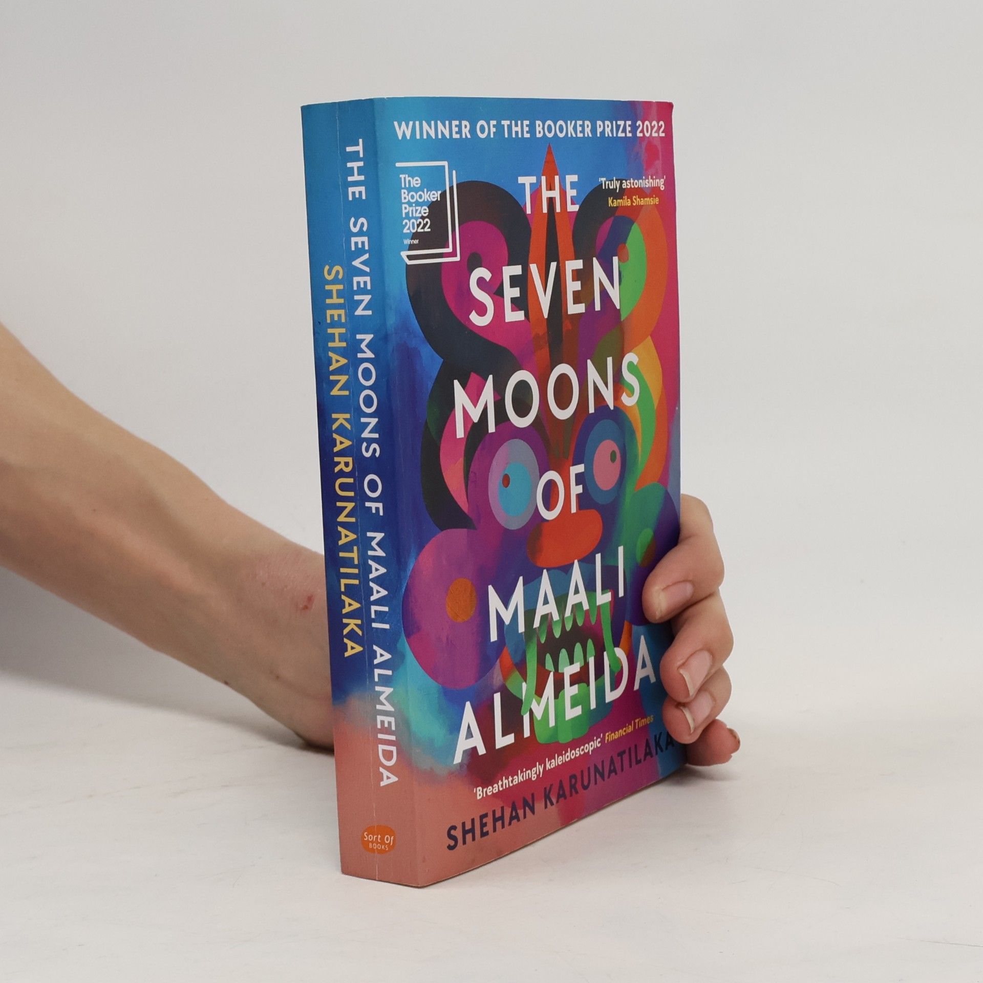 Shehan Karunatilaka The Seven Moons of Maali Almeida