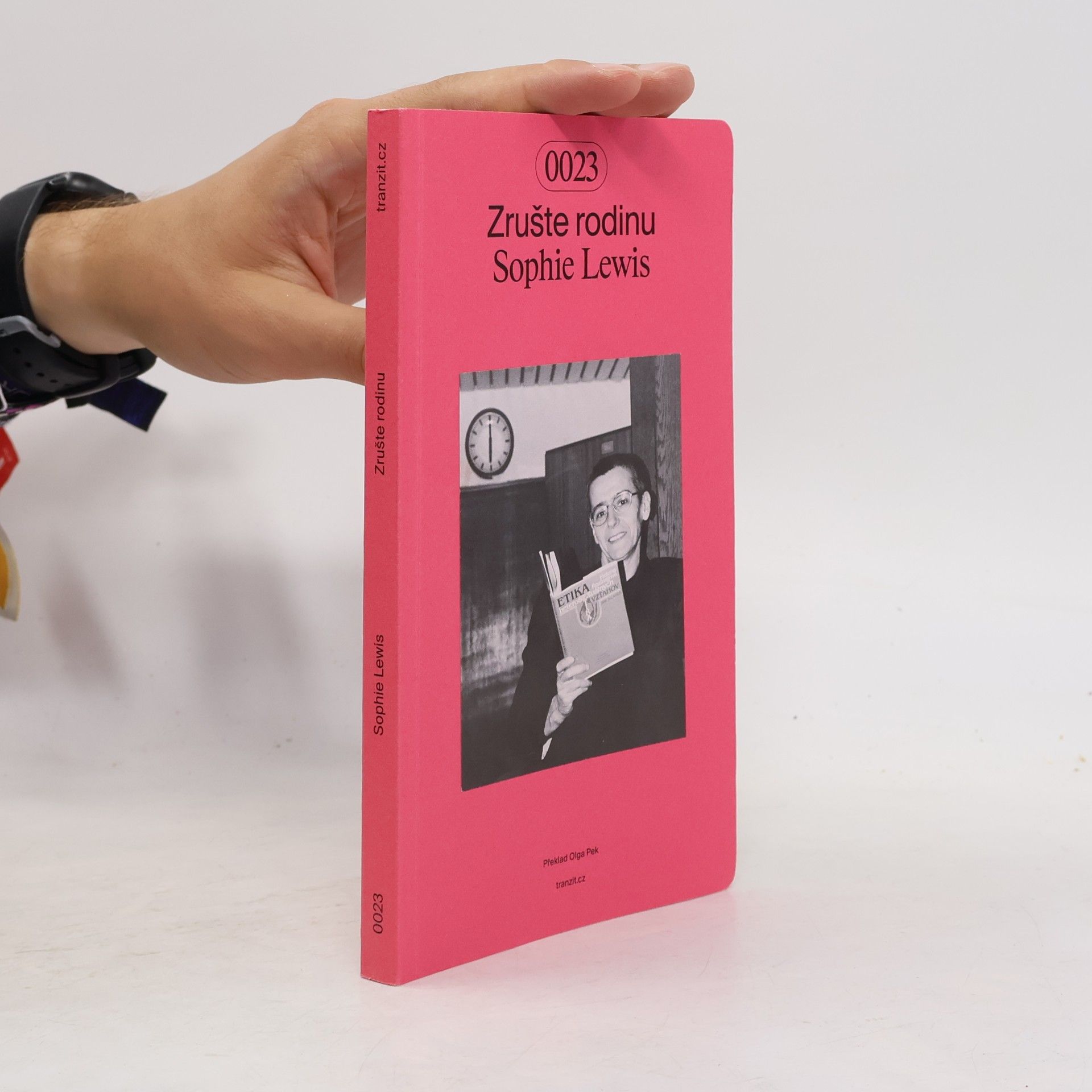 Sophie Lewis Zrušte rodinu