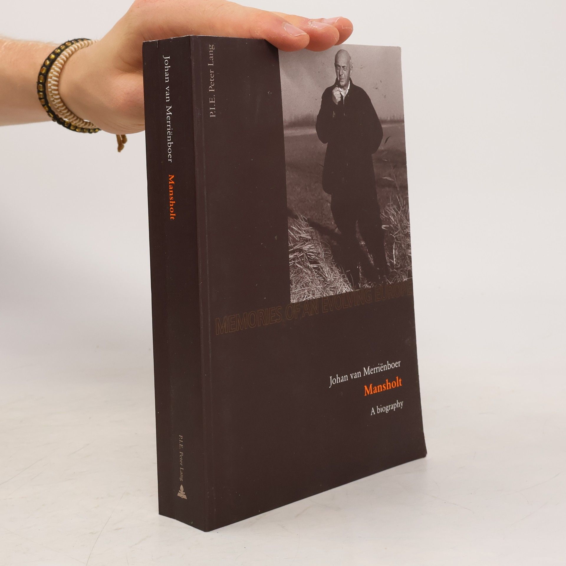Johan van Merrie͏̈nboer Mansholt, a biography