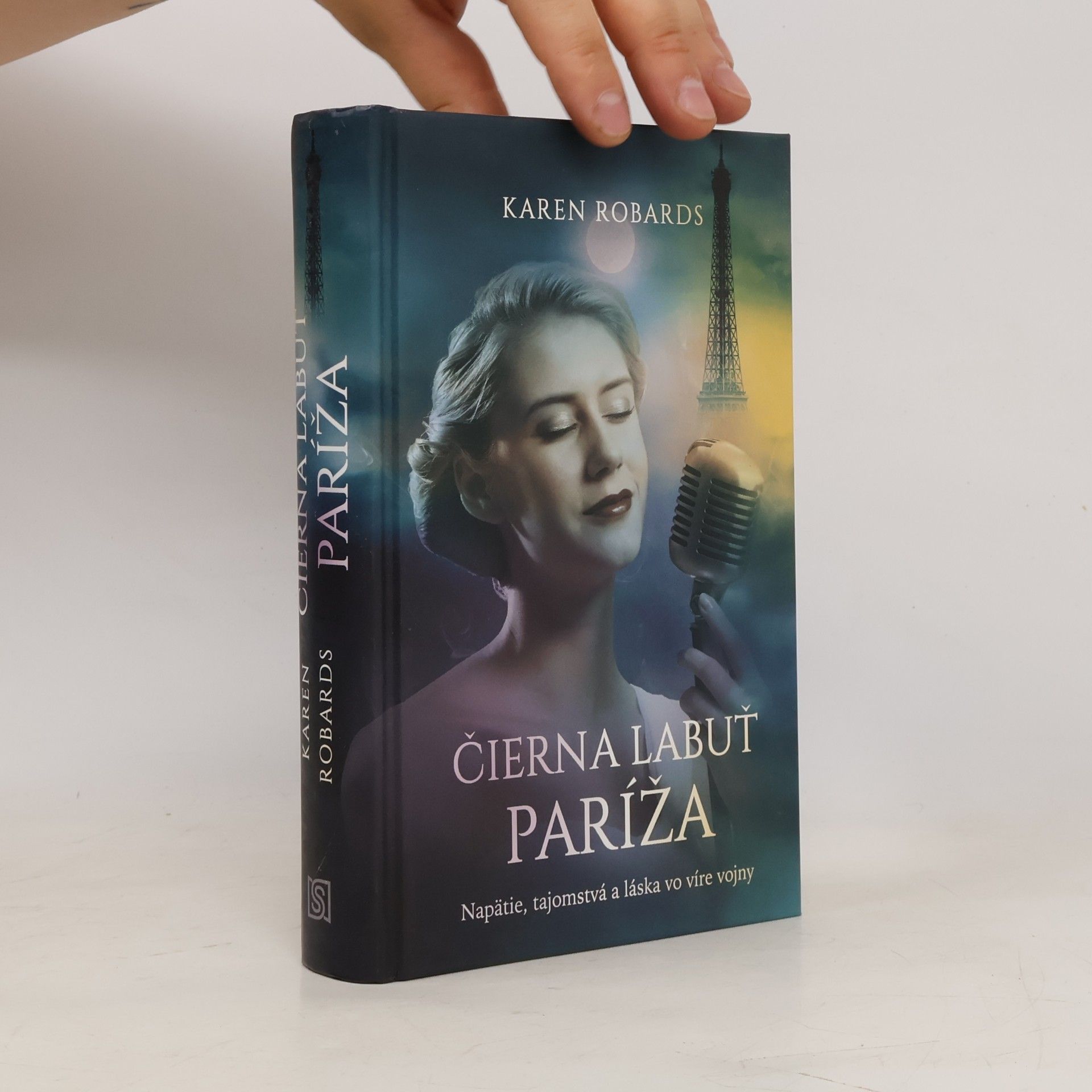 Karen Robards Čierna labuť Paríža