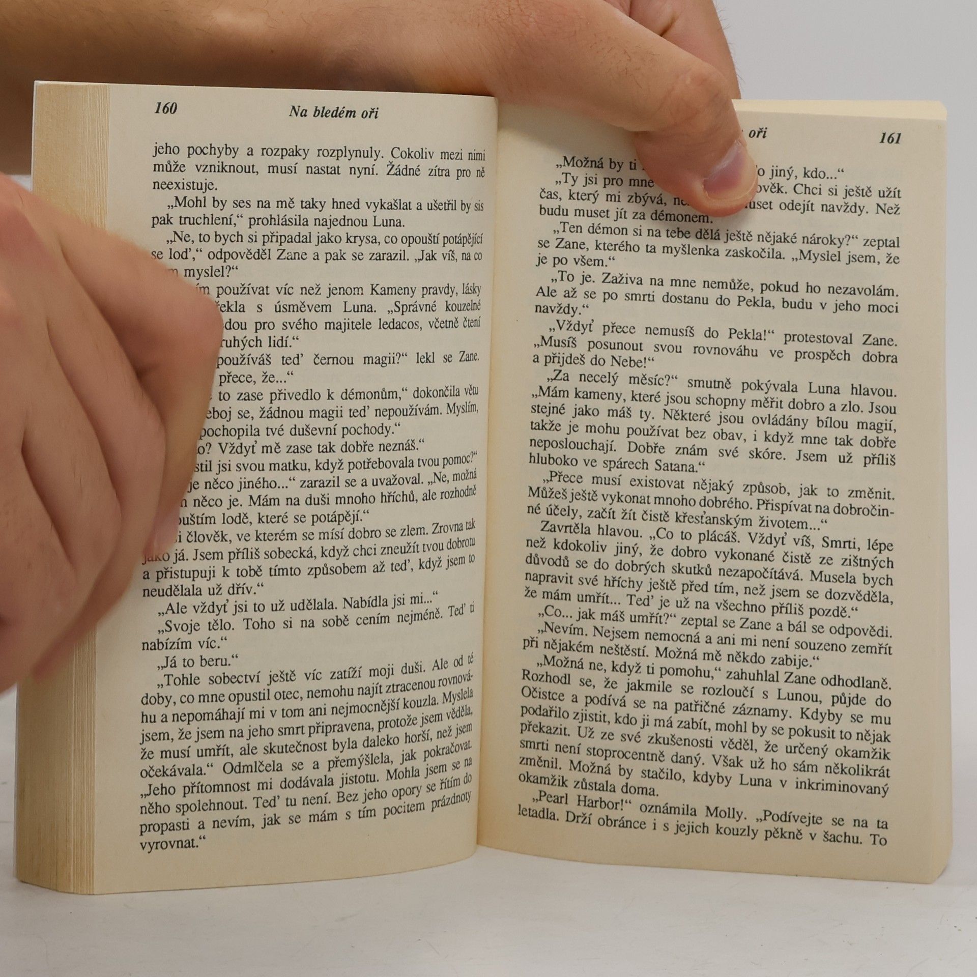 Piers Anthony Na bledém oři