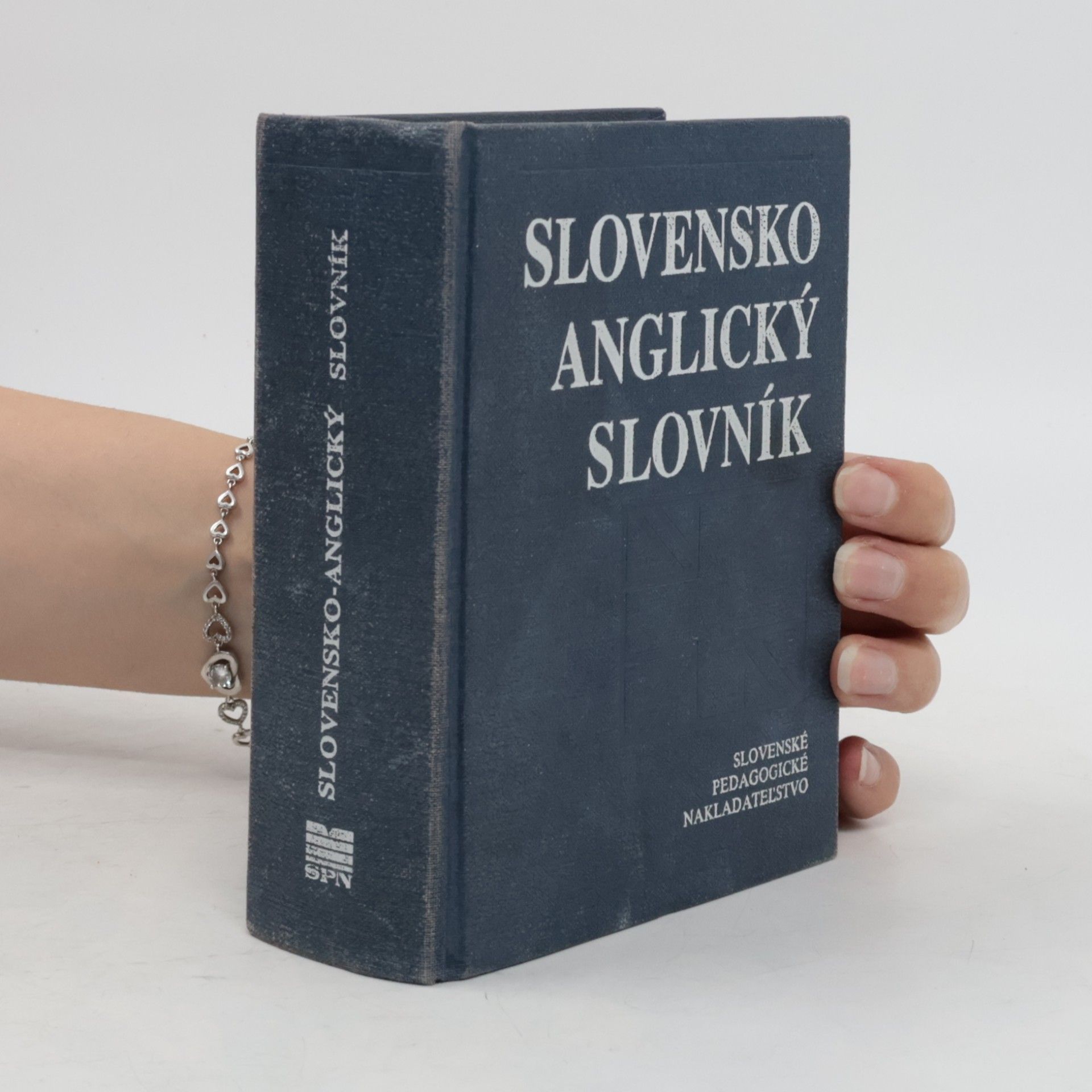 Júlia Vilikovská Slovensko-anglický slovník