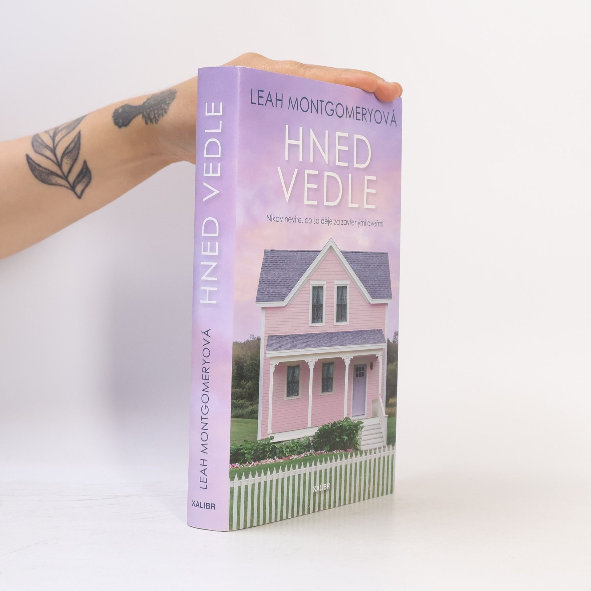 Hned vedle