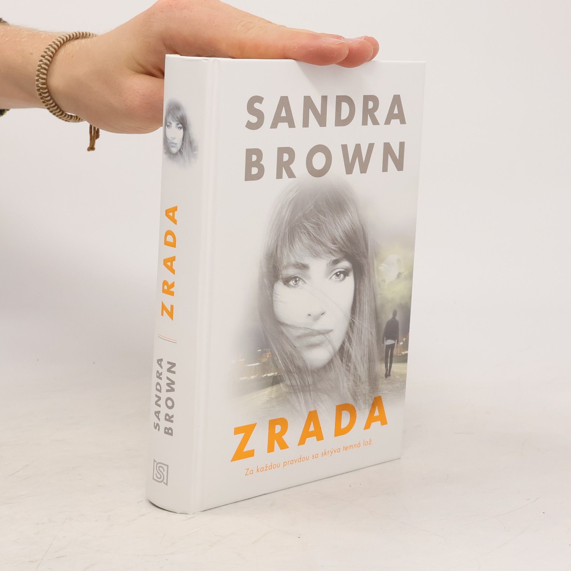 Sandra Brown Zrada