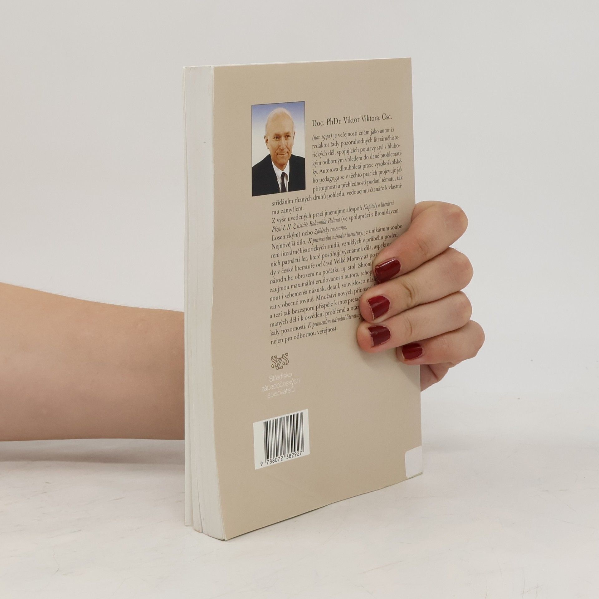 Viktor Viktora K pramenům národní literarury