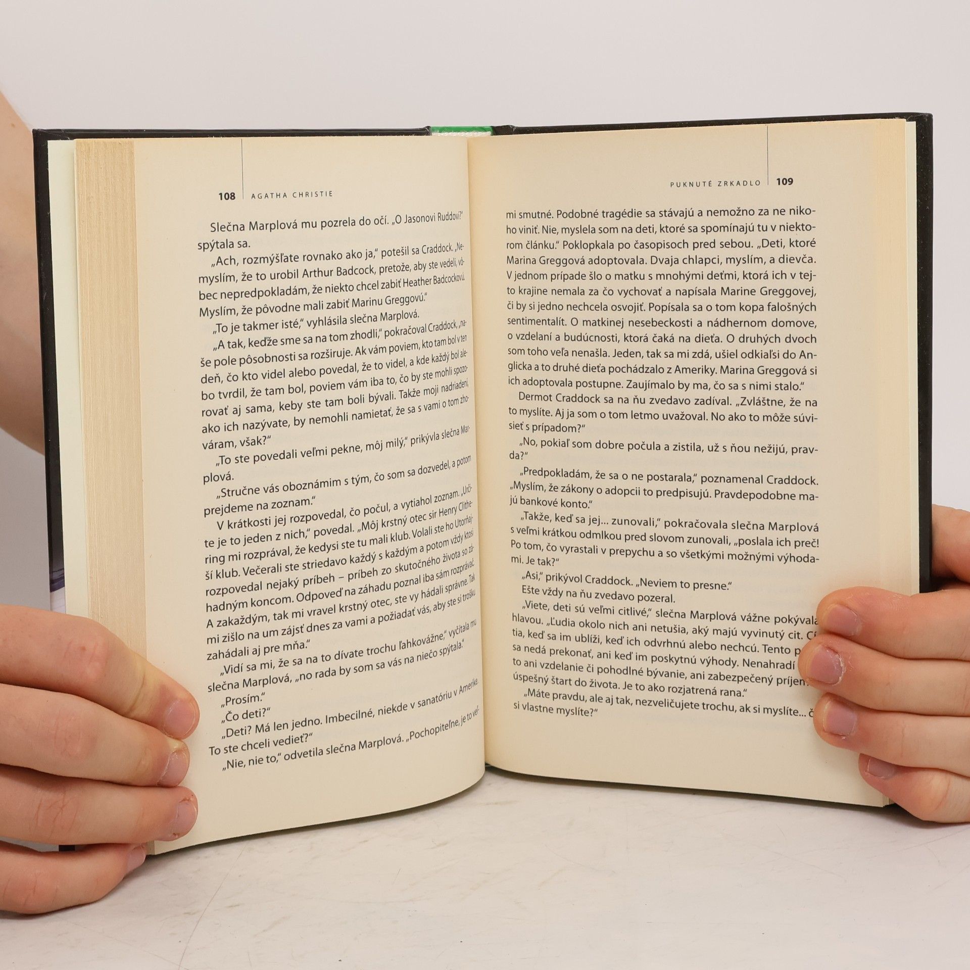 Agatha Christie Puknuté zrkadlo