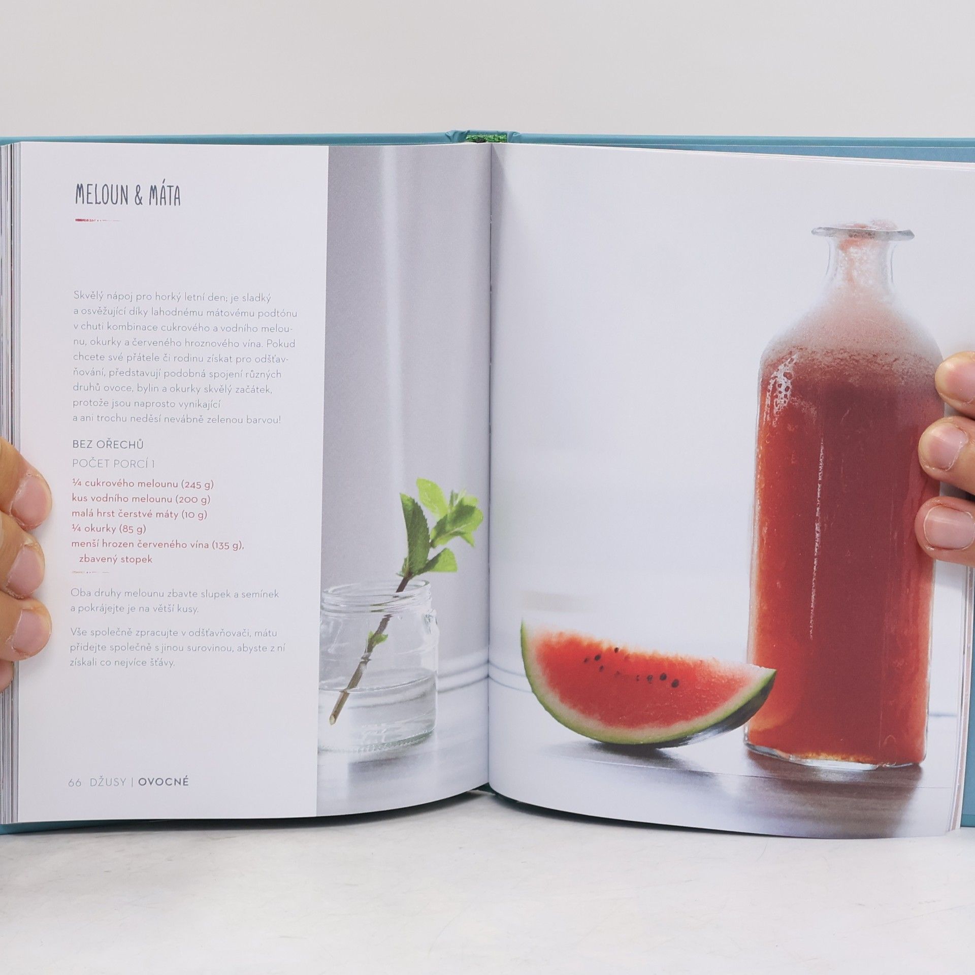 Ella Mills Lahodně s Ellou. Džusy a smoothies pro každý den