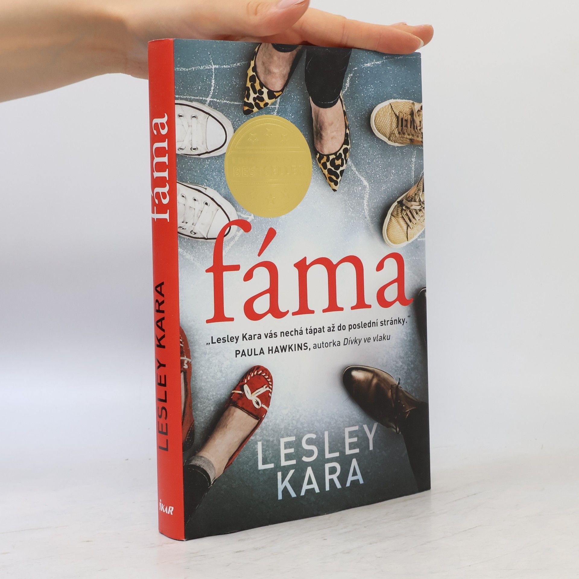Lesley Kara Fáma