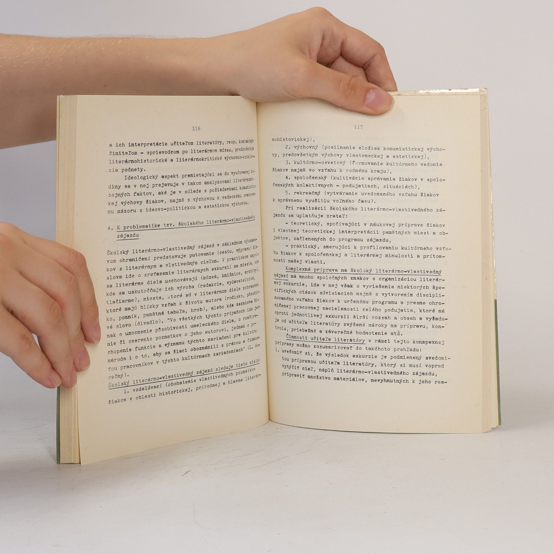 Viliam Obert Acta Musei Oraviensis 7: Literárne múzeum a škola