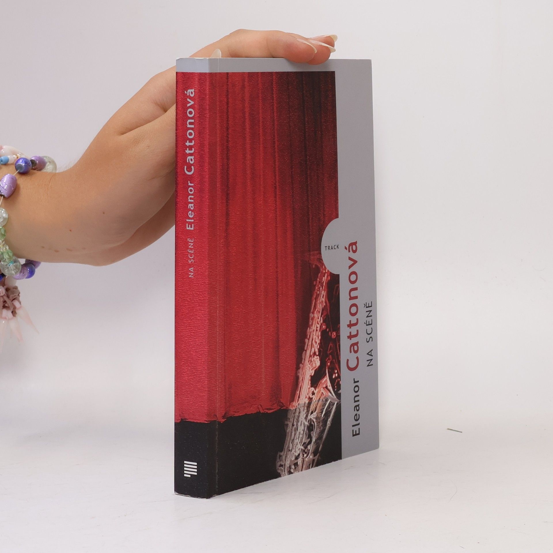 Eleanor Catton Na scéně
