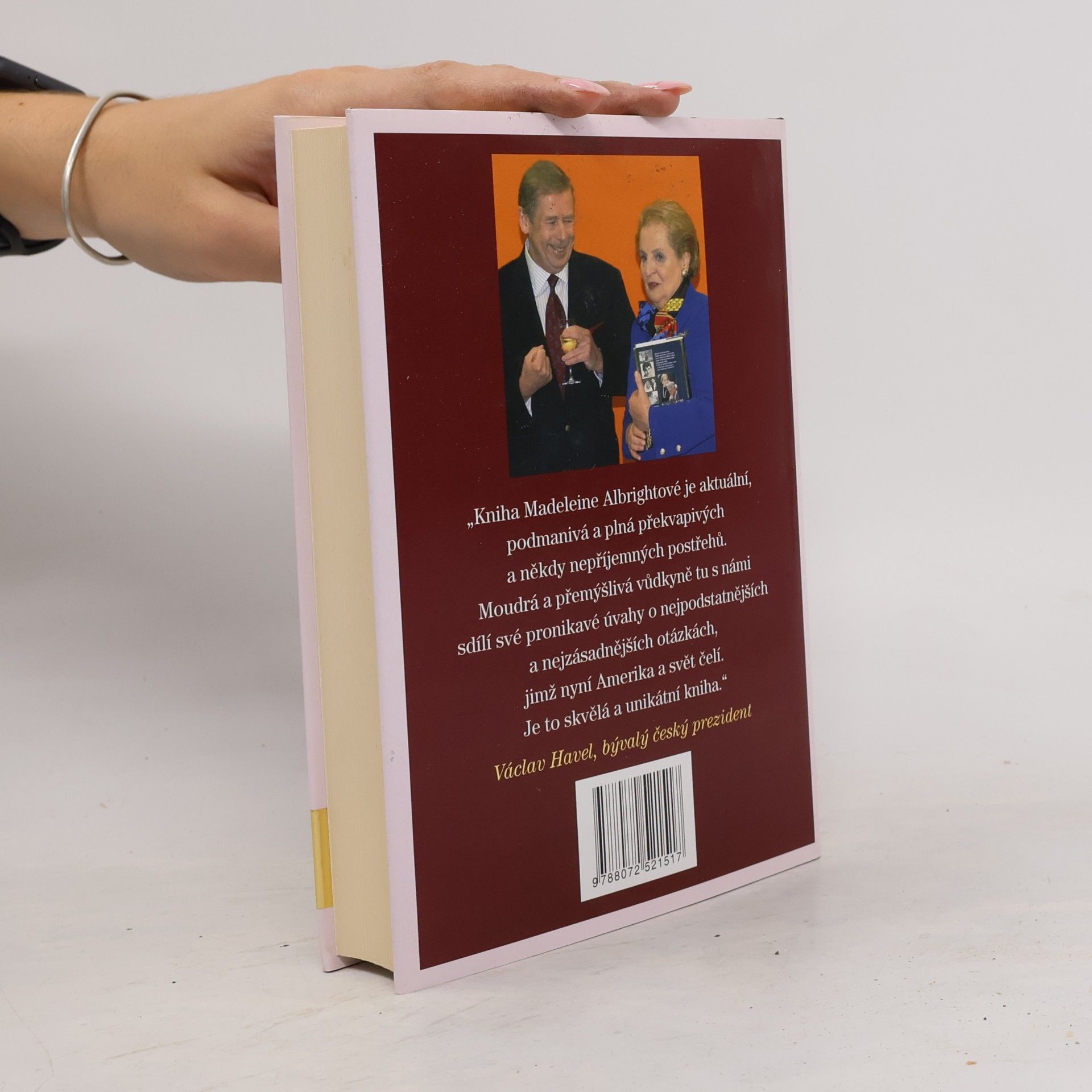 Madeleine Albright Mocní a všemohoucí