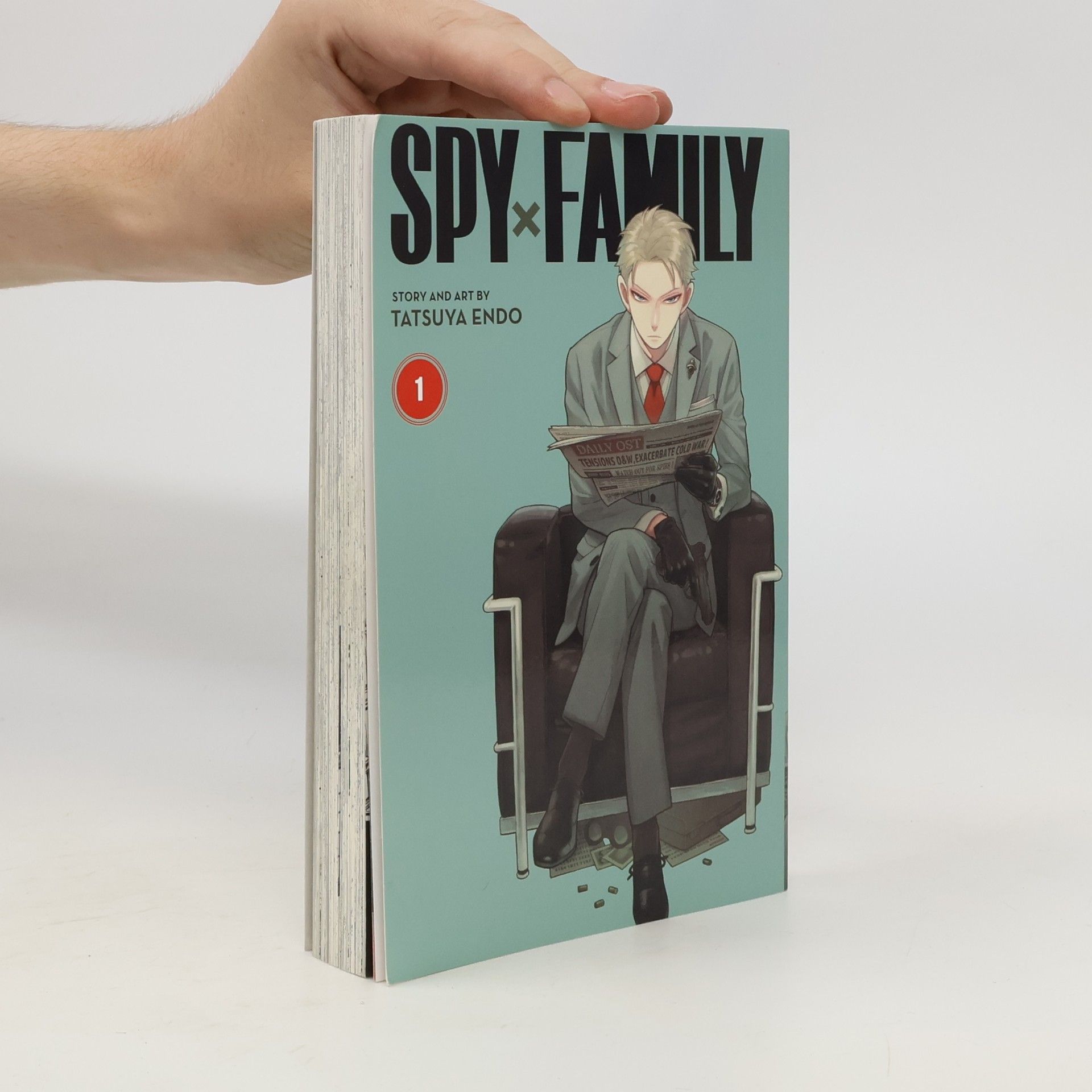 Tacuja Endó Spy x Family, Vol. 1