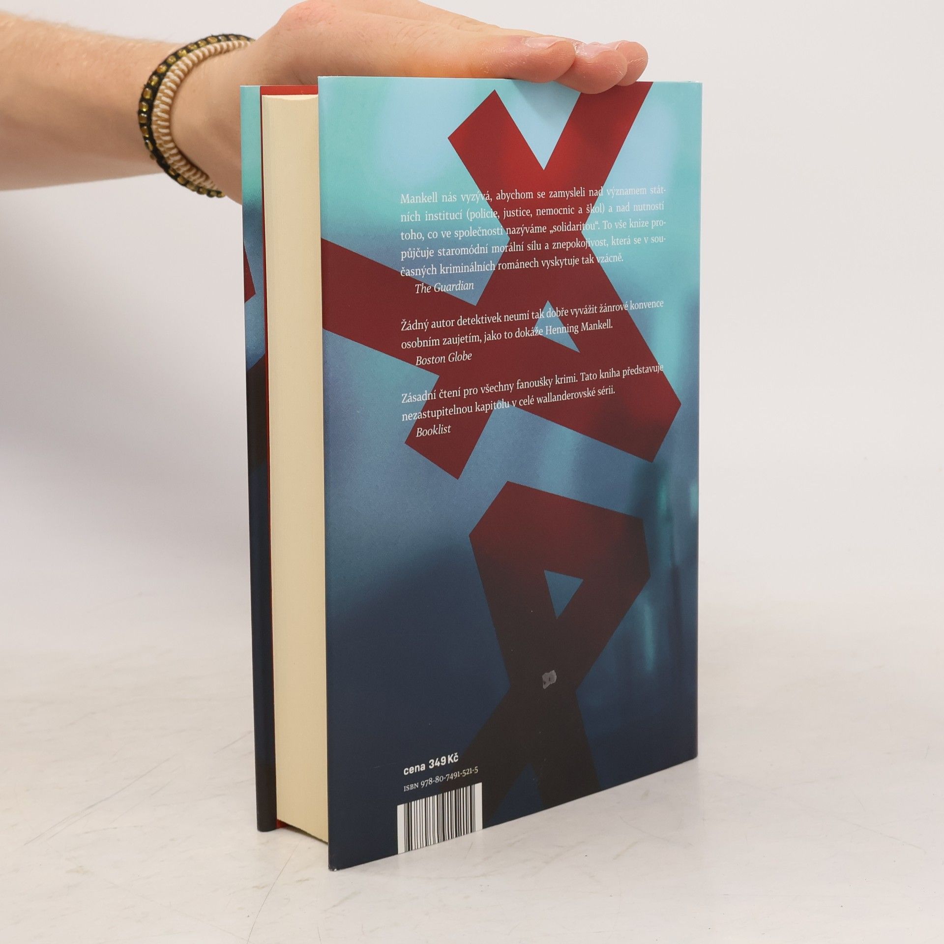 Henning Mankell Pyramida