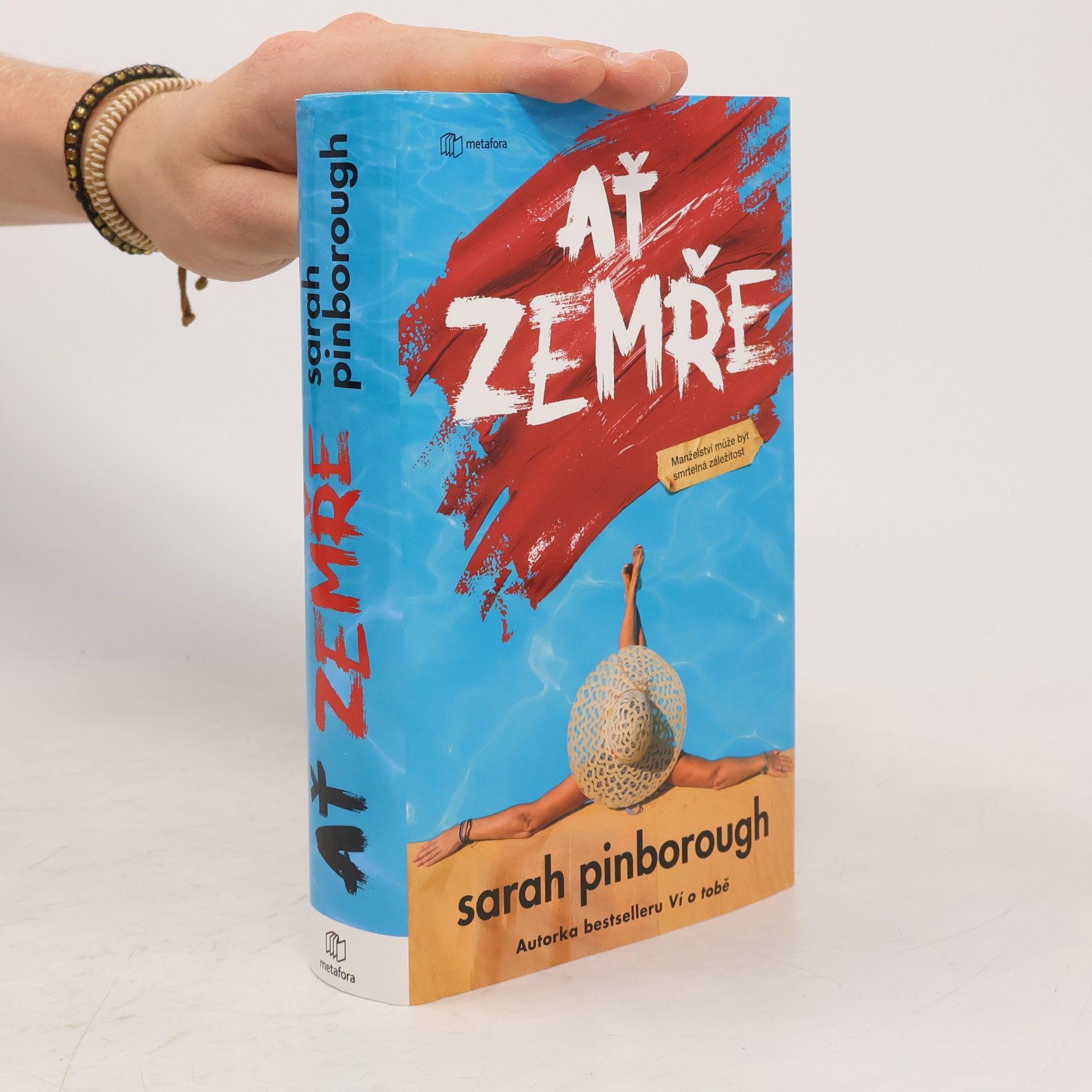 Sarah Pinborough Ať zemře