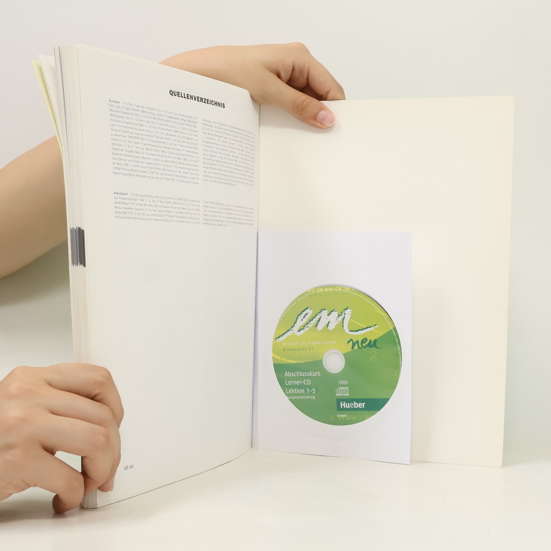 Michaela Perlmann-Balme Em neu 2008 Abschlusskurs Lektion 1-5. Kursbuch und Arbeitsbuch. Deutsch als Fremdsprache Niveaustufe C1