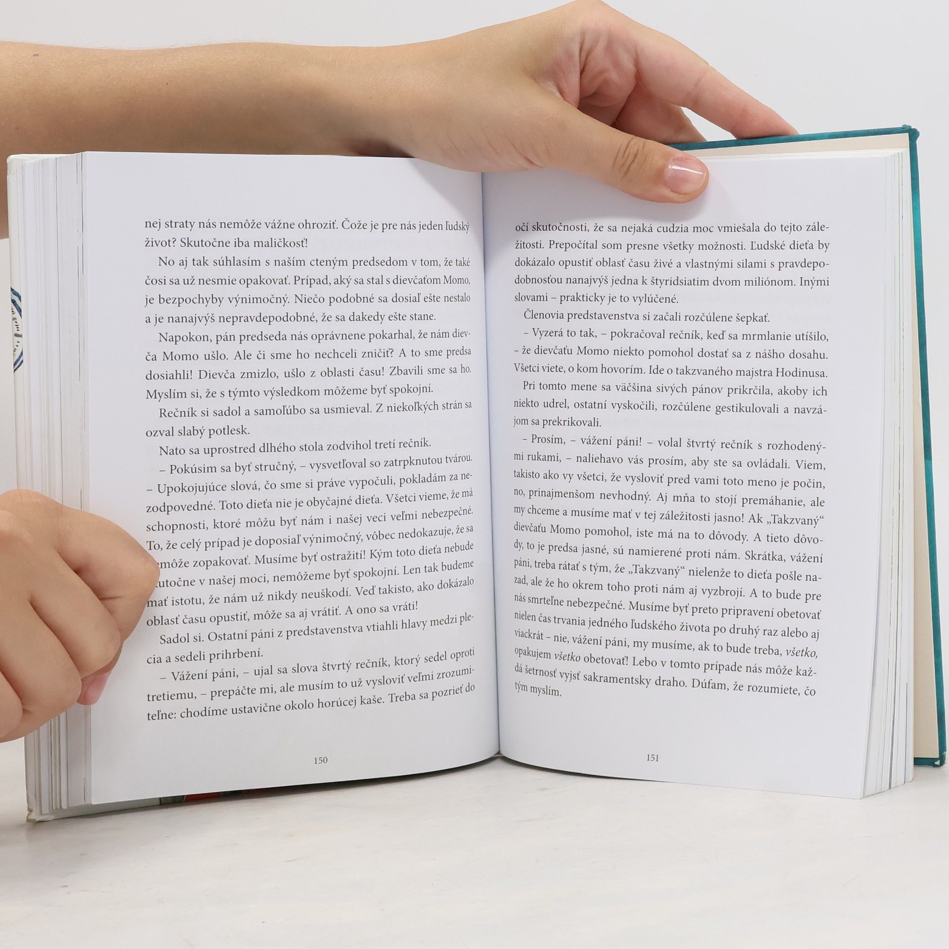 Michael Ende Dievčatko Momo a stratený čas