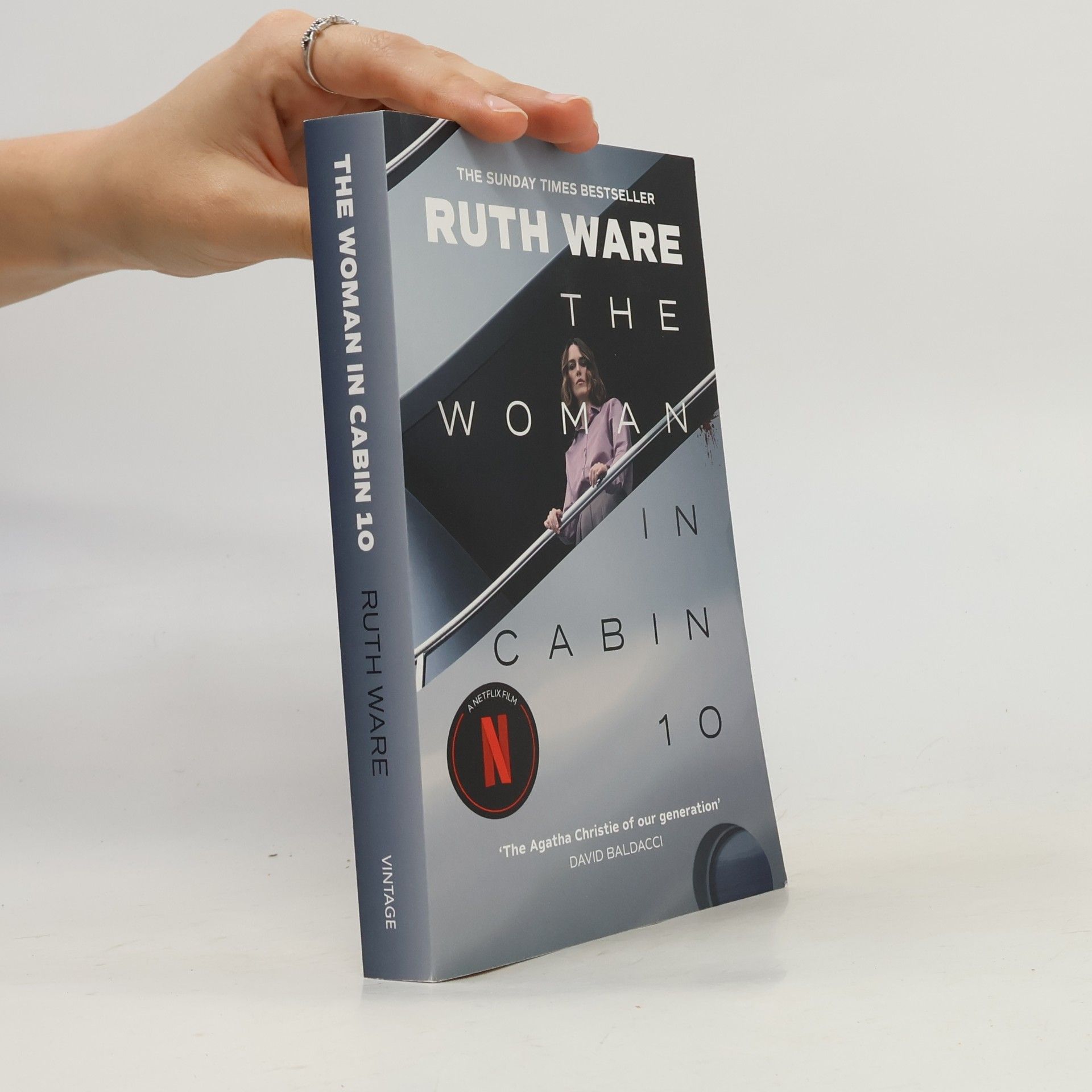 Ruth Ware The Woman in Cabin 10