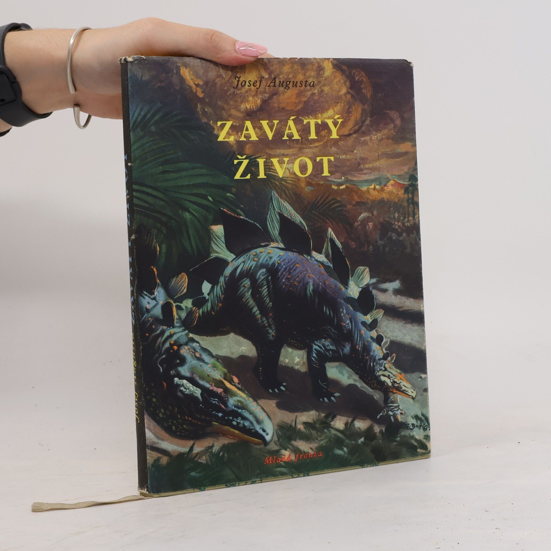 Josef Augusta Zavátý život
