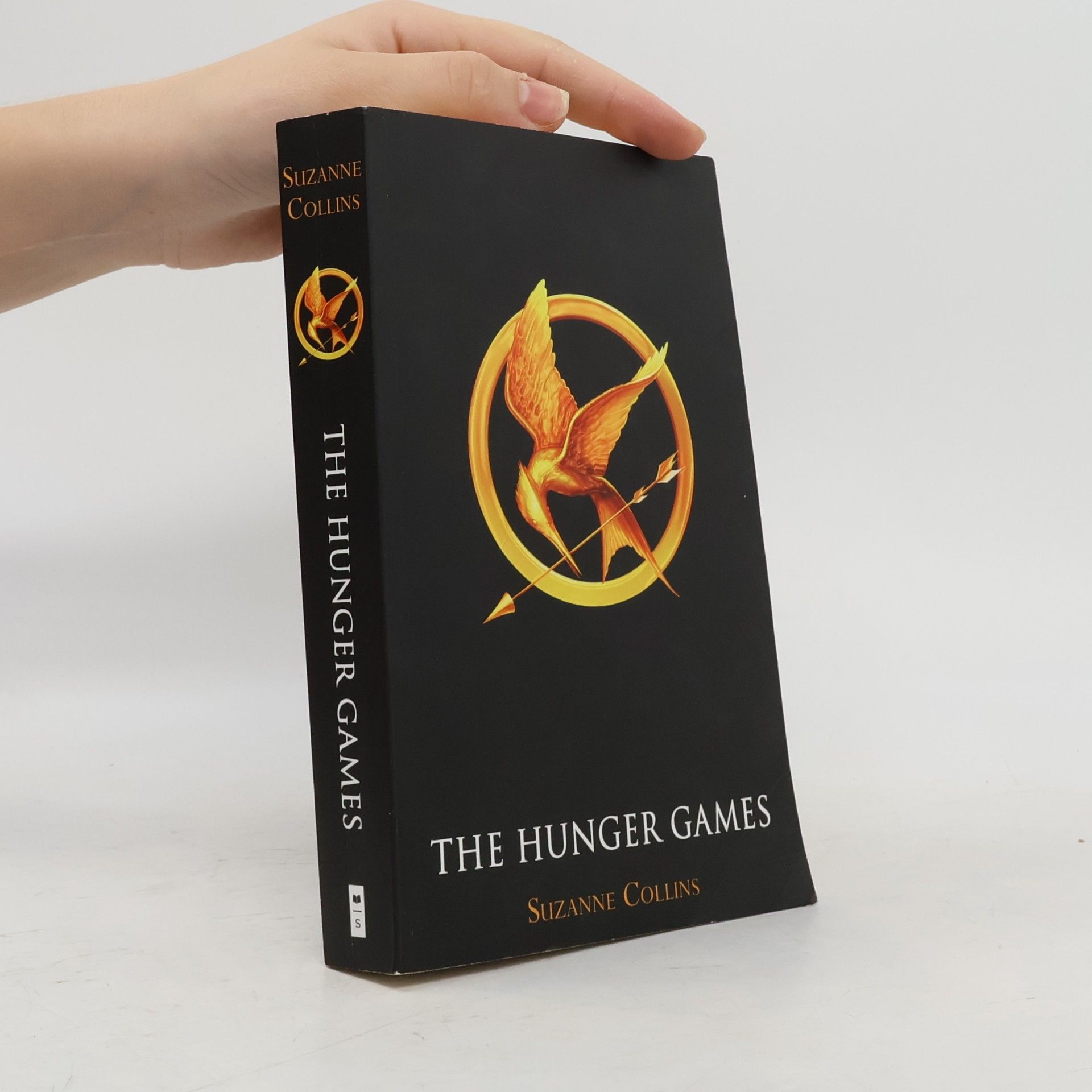 Suzanne Collinsová The hunger games