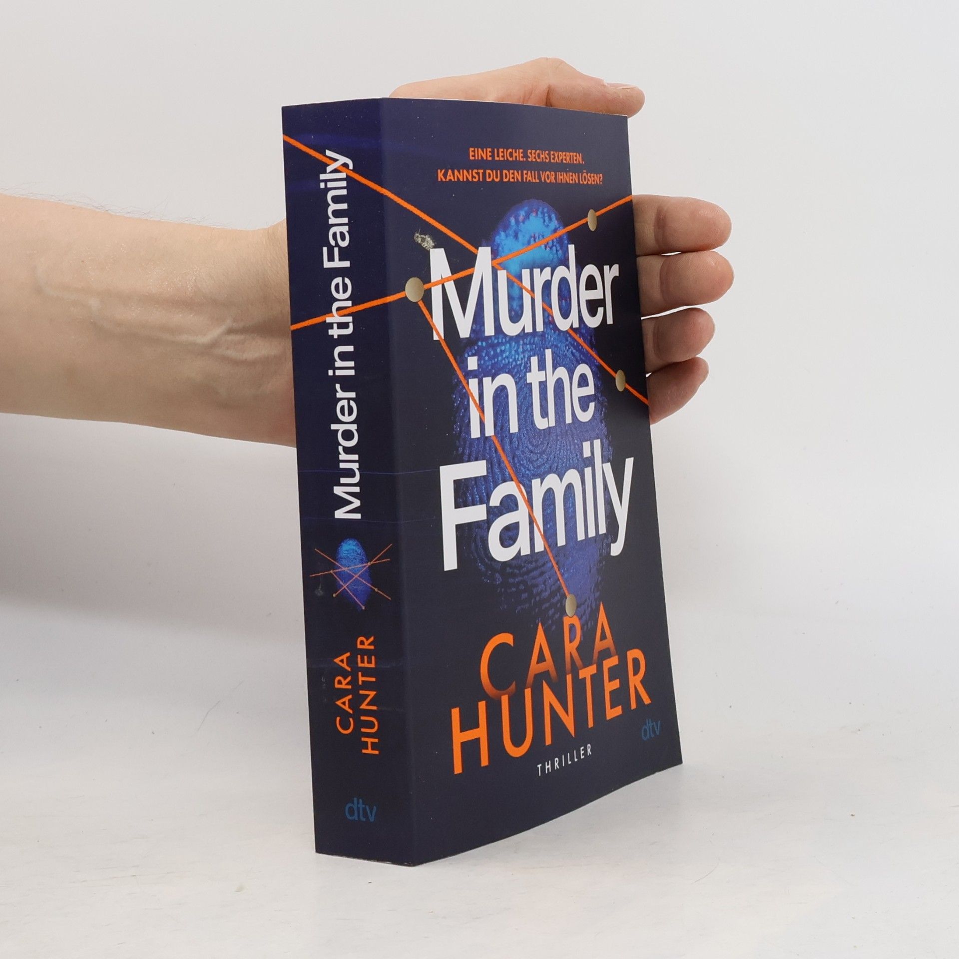 Cara Hunter Murder in the family