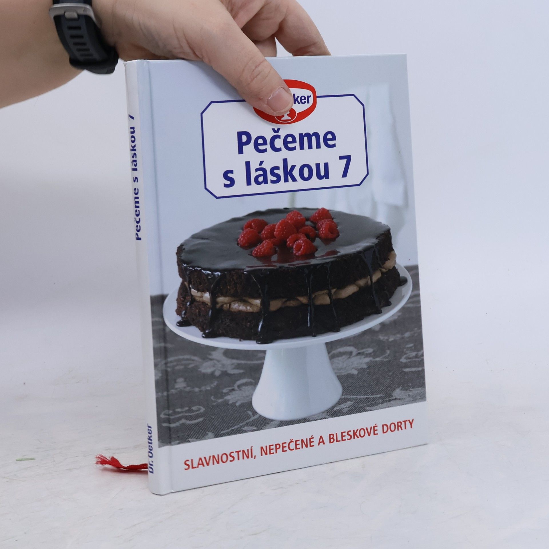 Anna Dvořák Slavnostní, nepečené a bleskové dorty