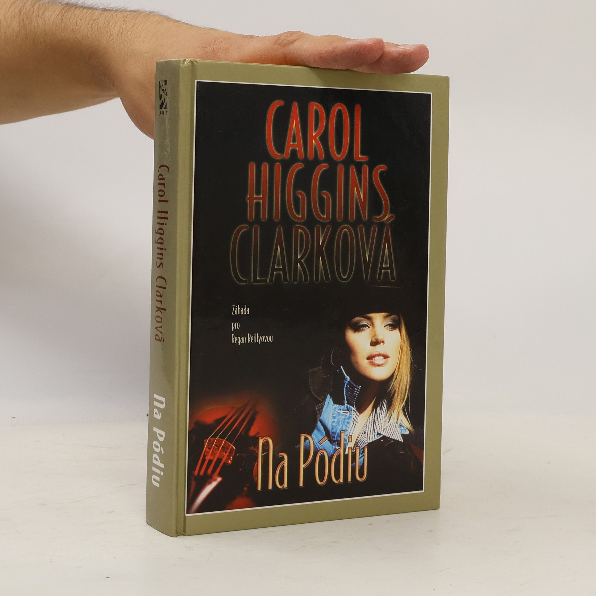 Carol Higgins Clark Na pódiu