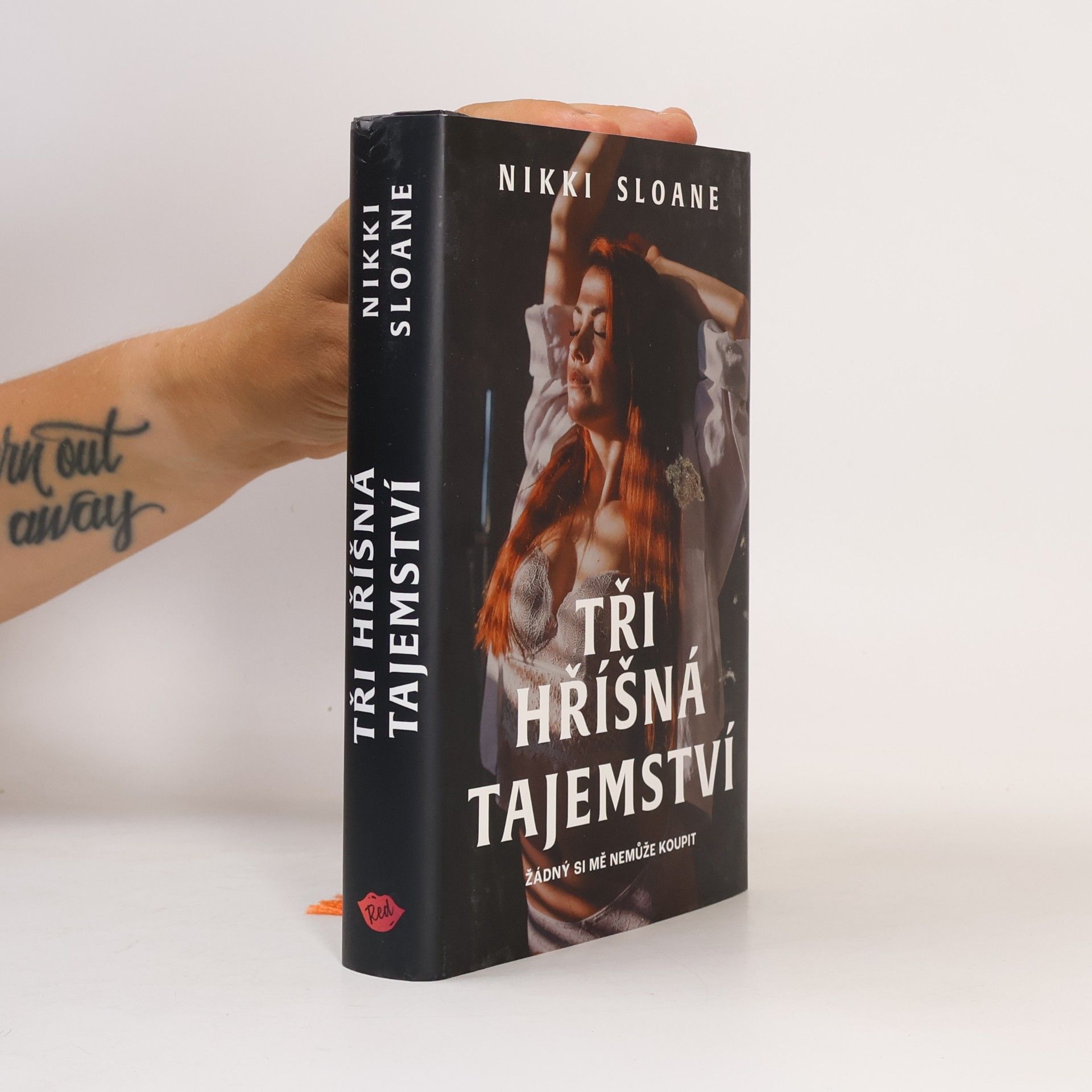 Nikki Sloane Tři hříšná tajemství