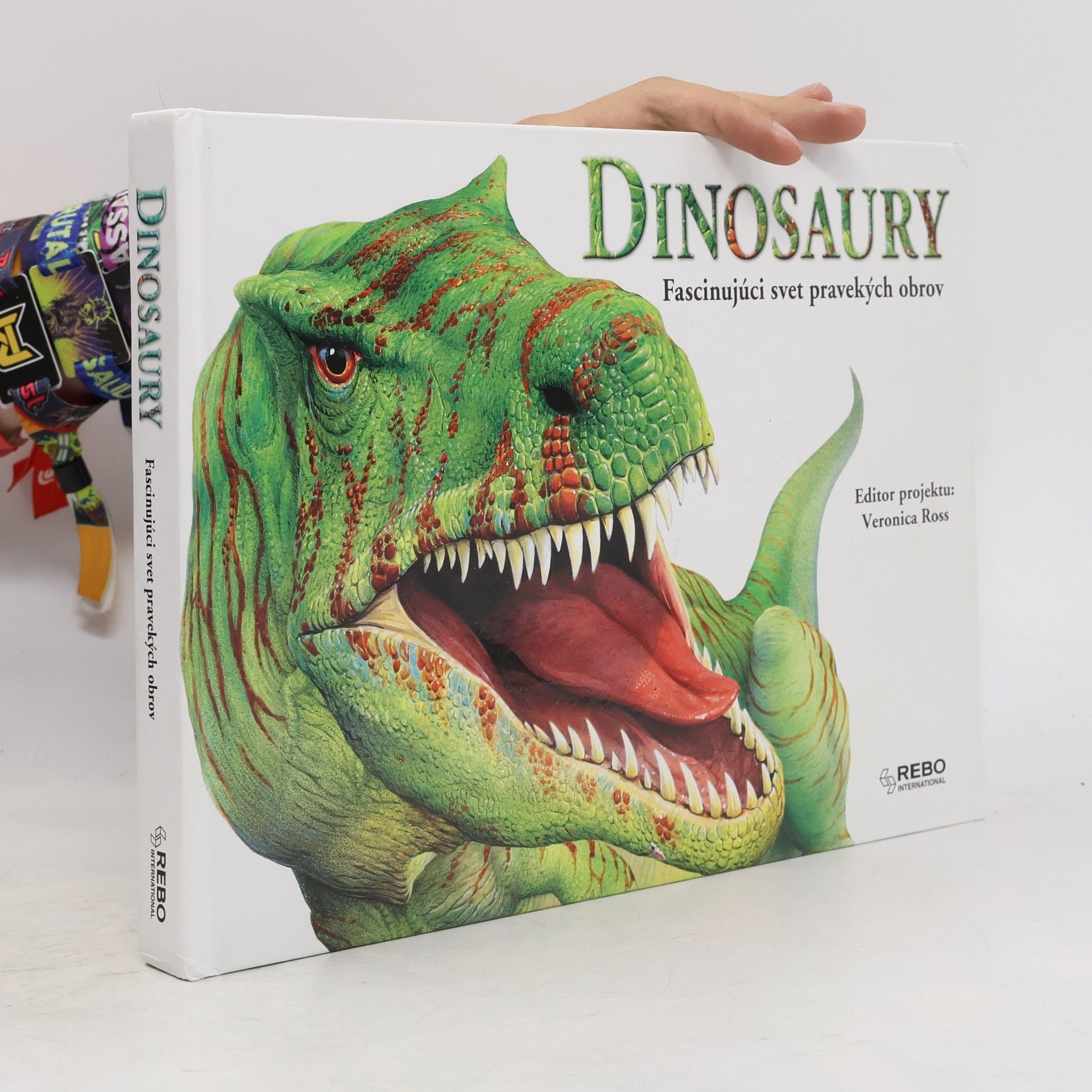Dinosaury. Fascinujúci svet pravekých obrov