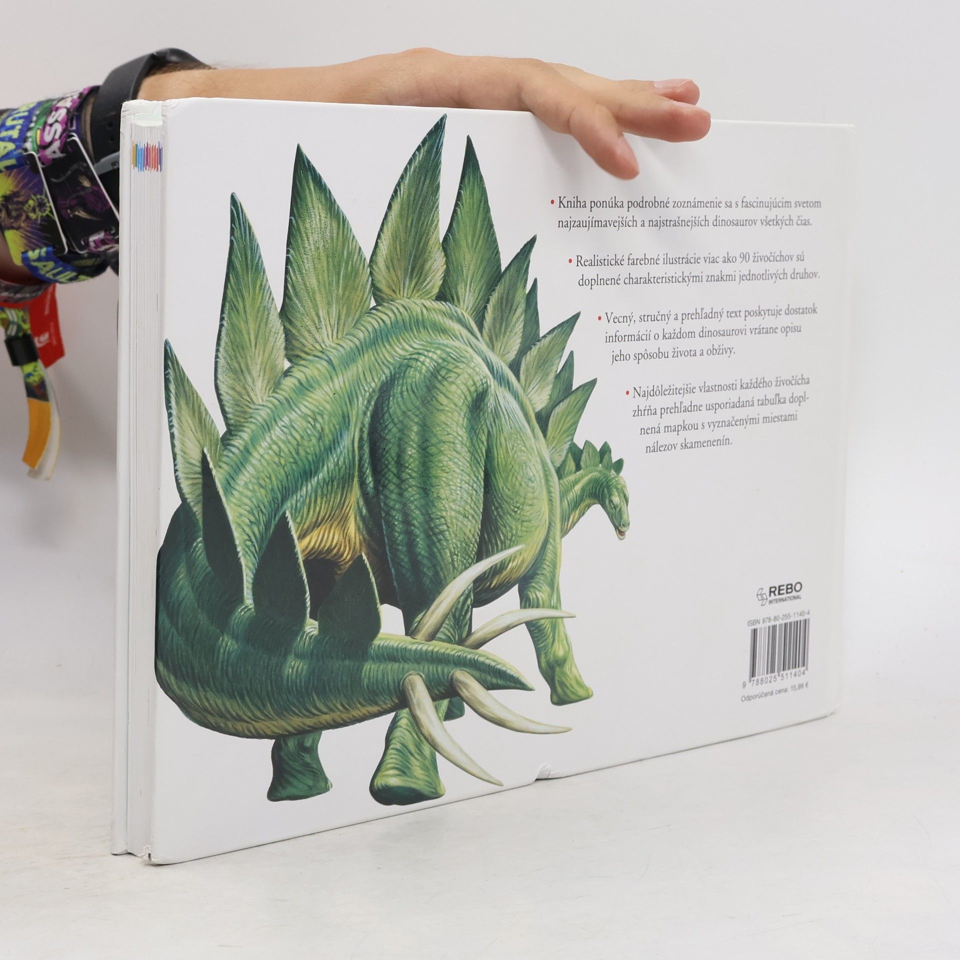 Veronica Ross Dinosaury. Fascinujúci svet pravekých obrov